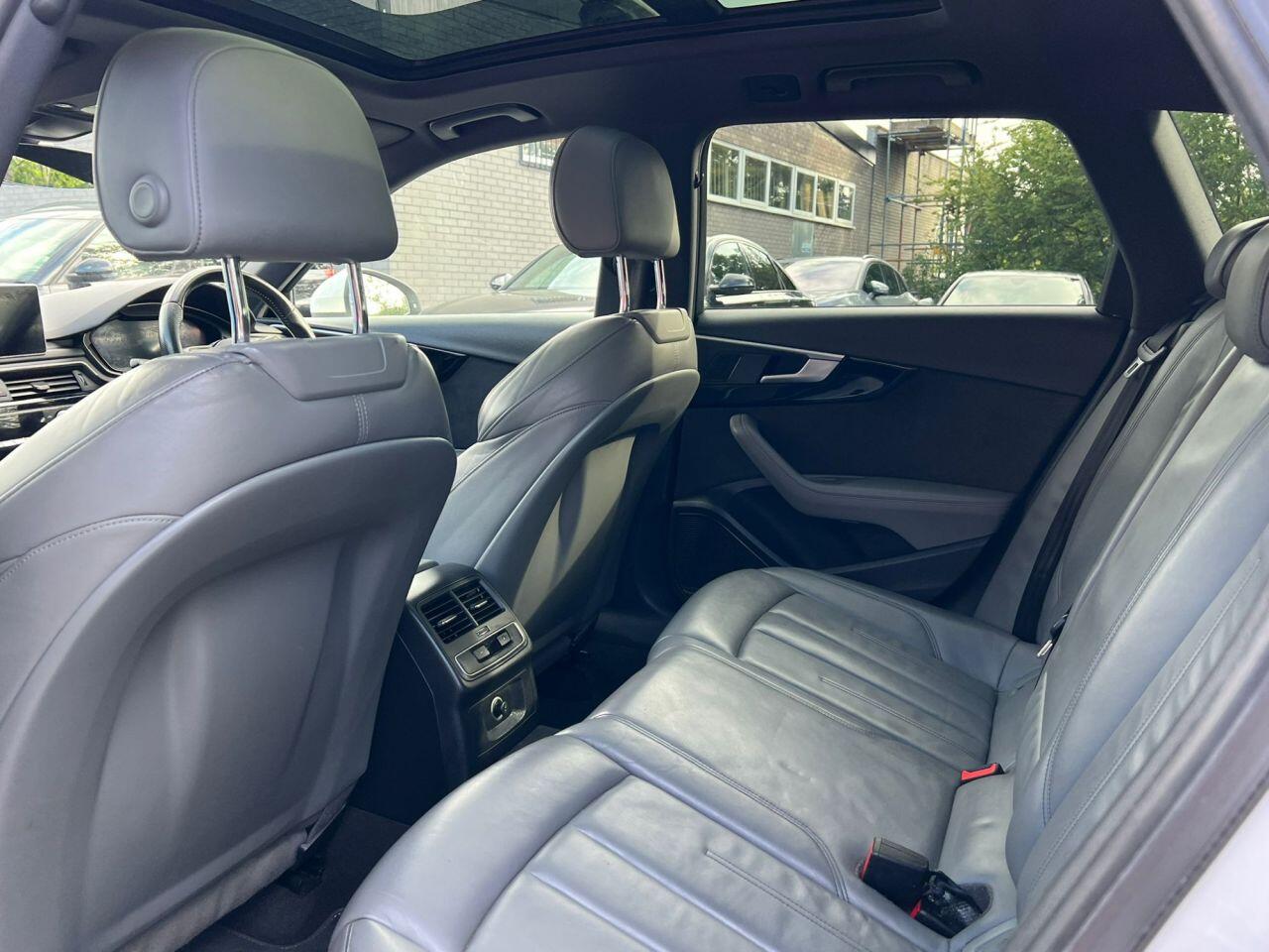 Audi A4 view 22