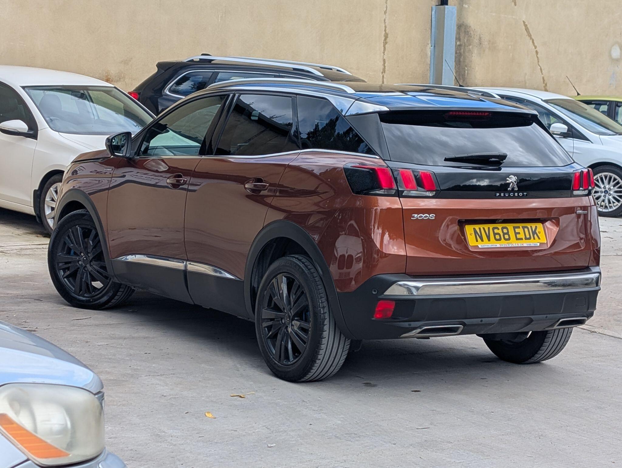 Peugeot 3008 view 4