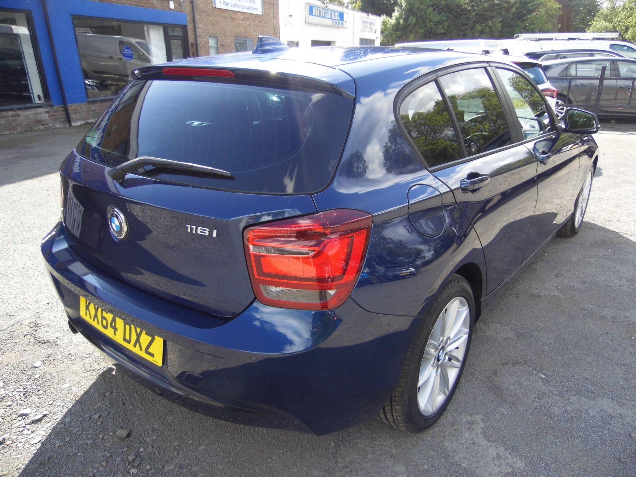 BMW 1 Series view 8