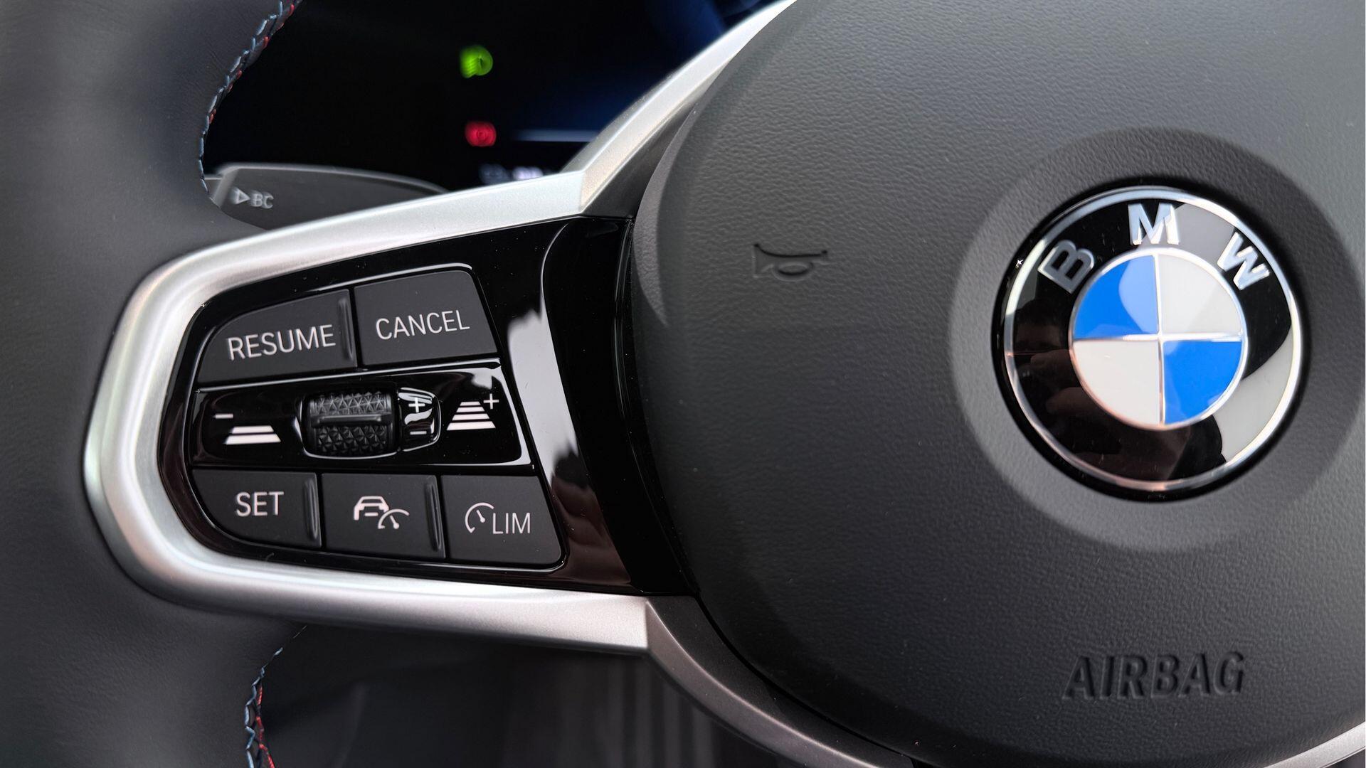 BMW I4 view 17