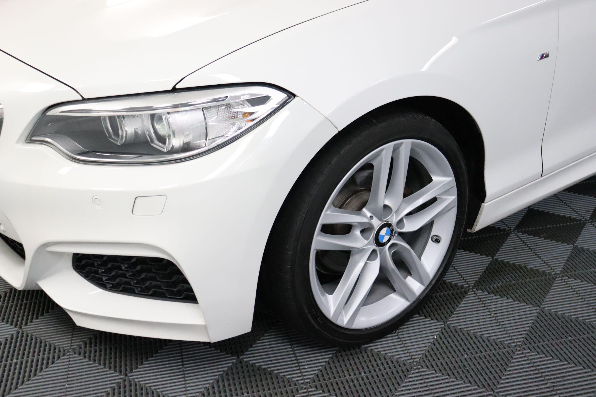 BMW 2 Series view 35