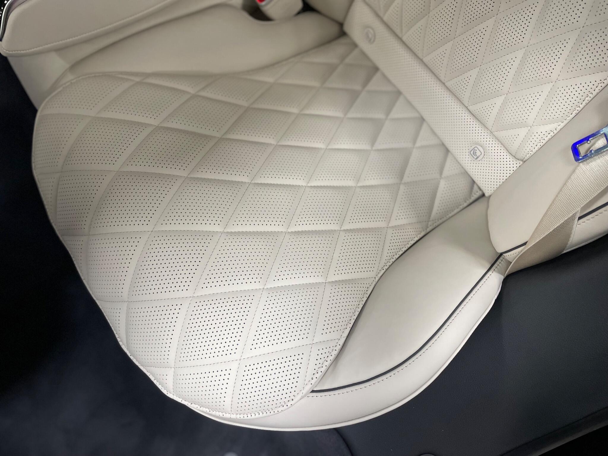 Mercedes-Benz S-Class view 18