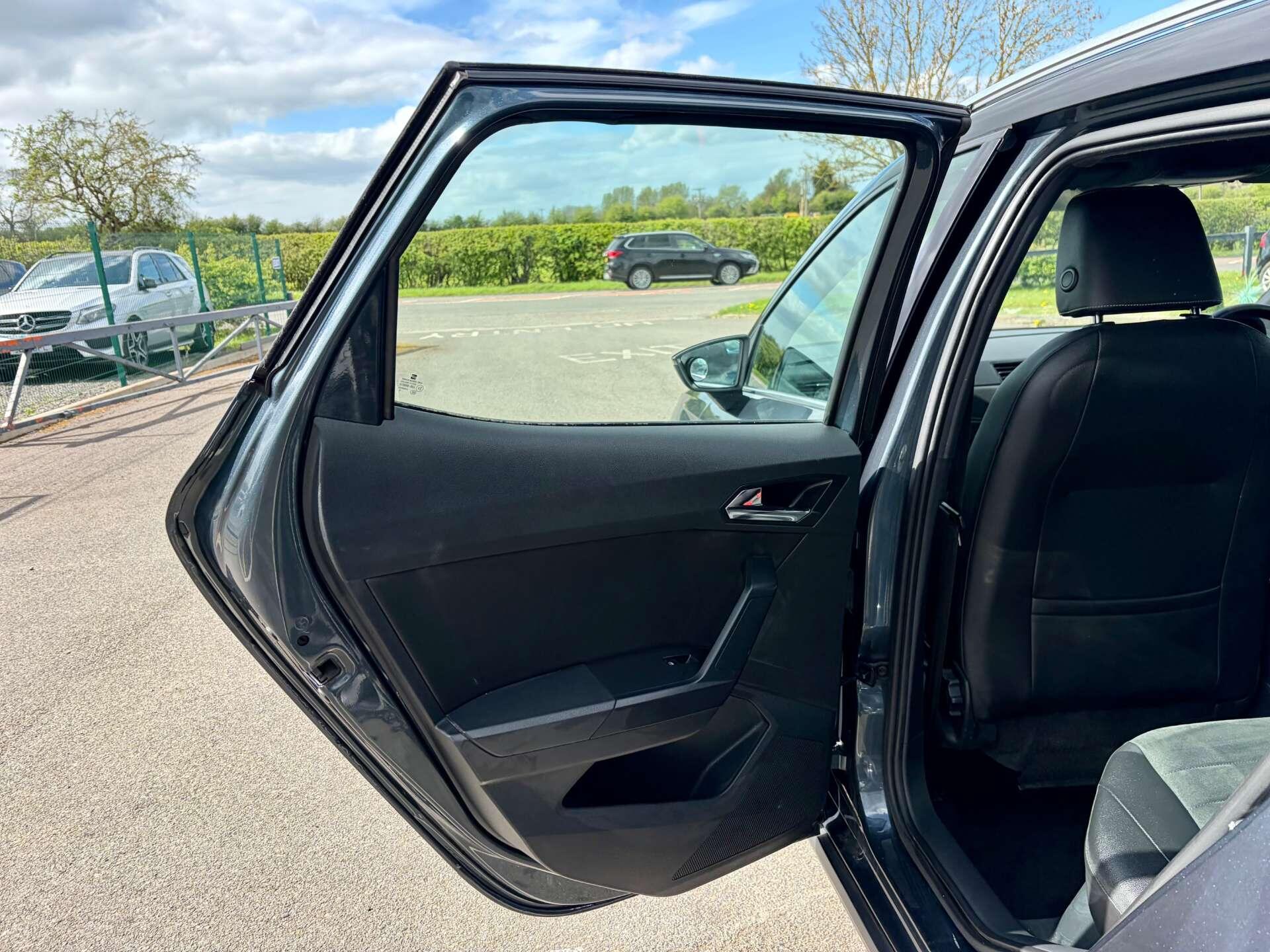 Seat Arona view 19