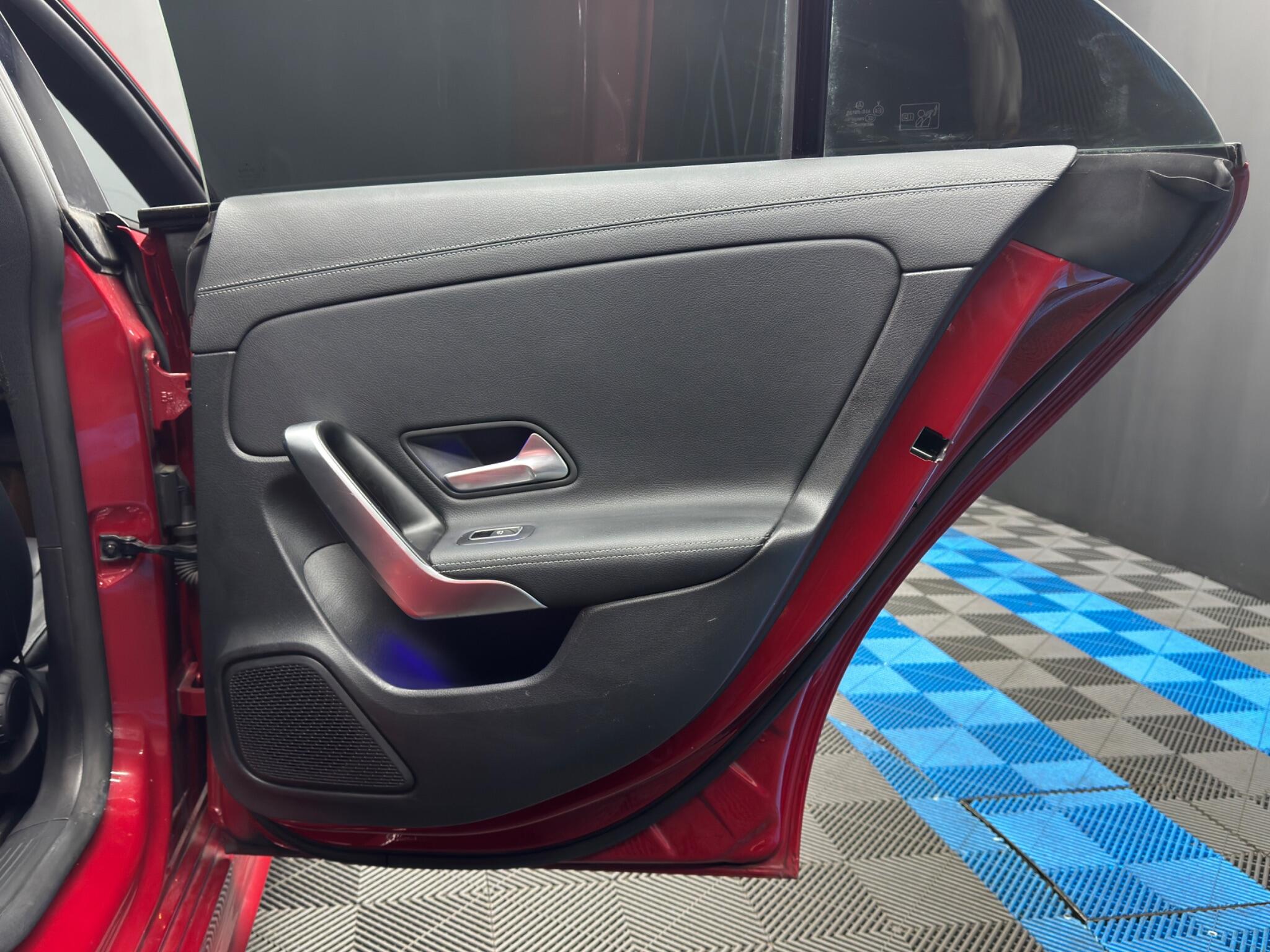 Mercedes-Benz Cla view 46