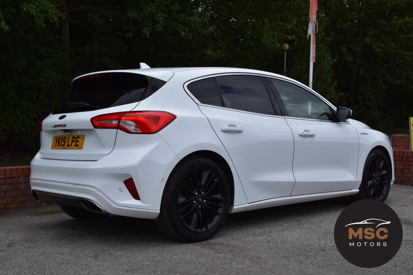Ford Focus view 20