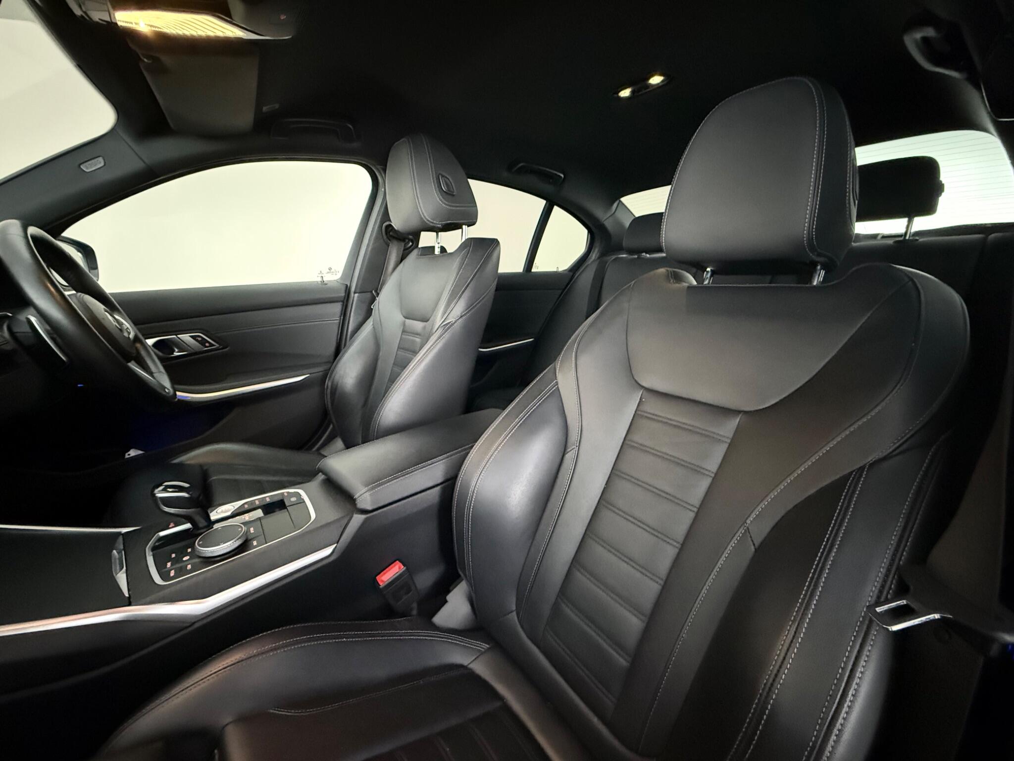 BMW 3 Series view 29