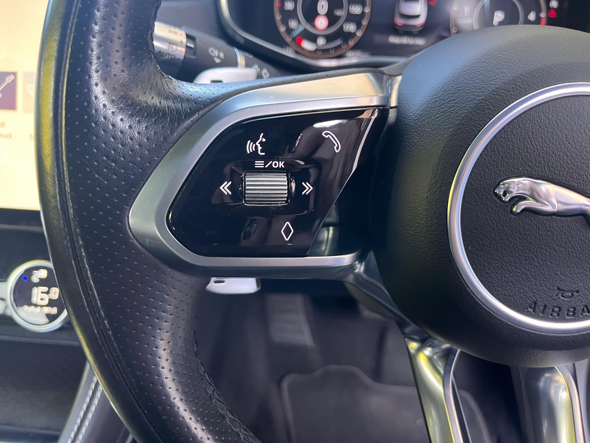 Jaguar F-Pace view 27
