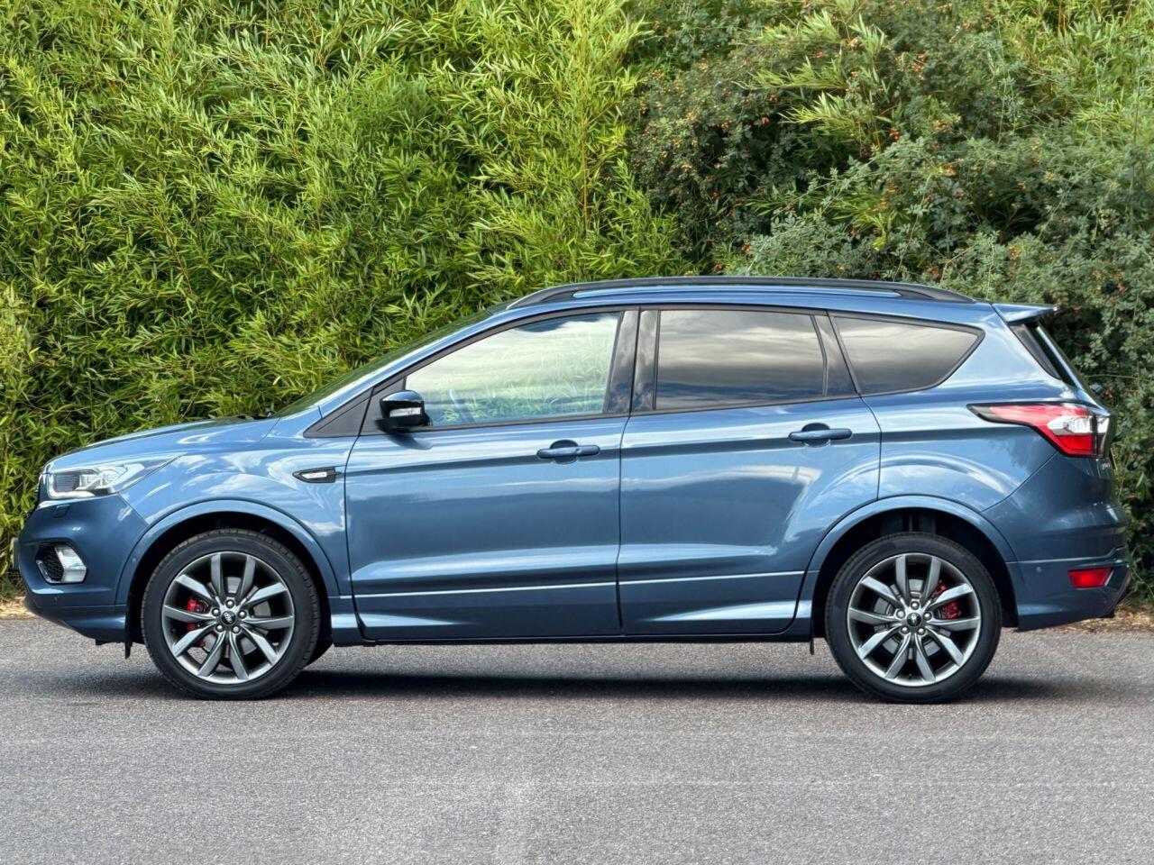 Ford Kuga view 4