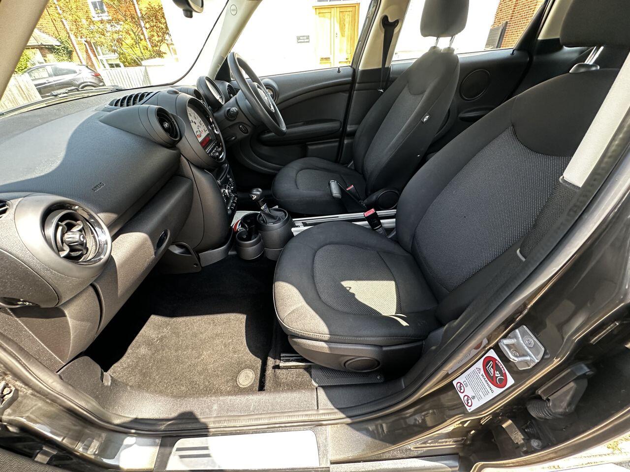 Mini Countryman view 26