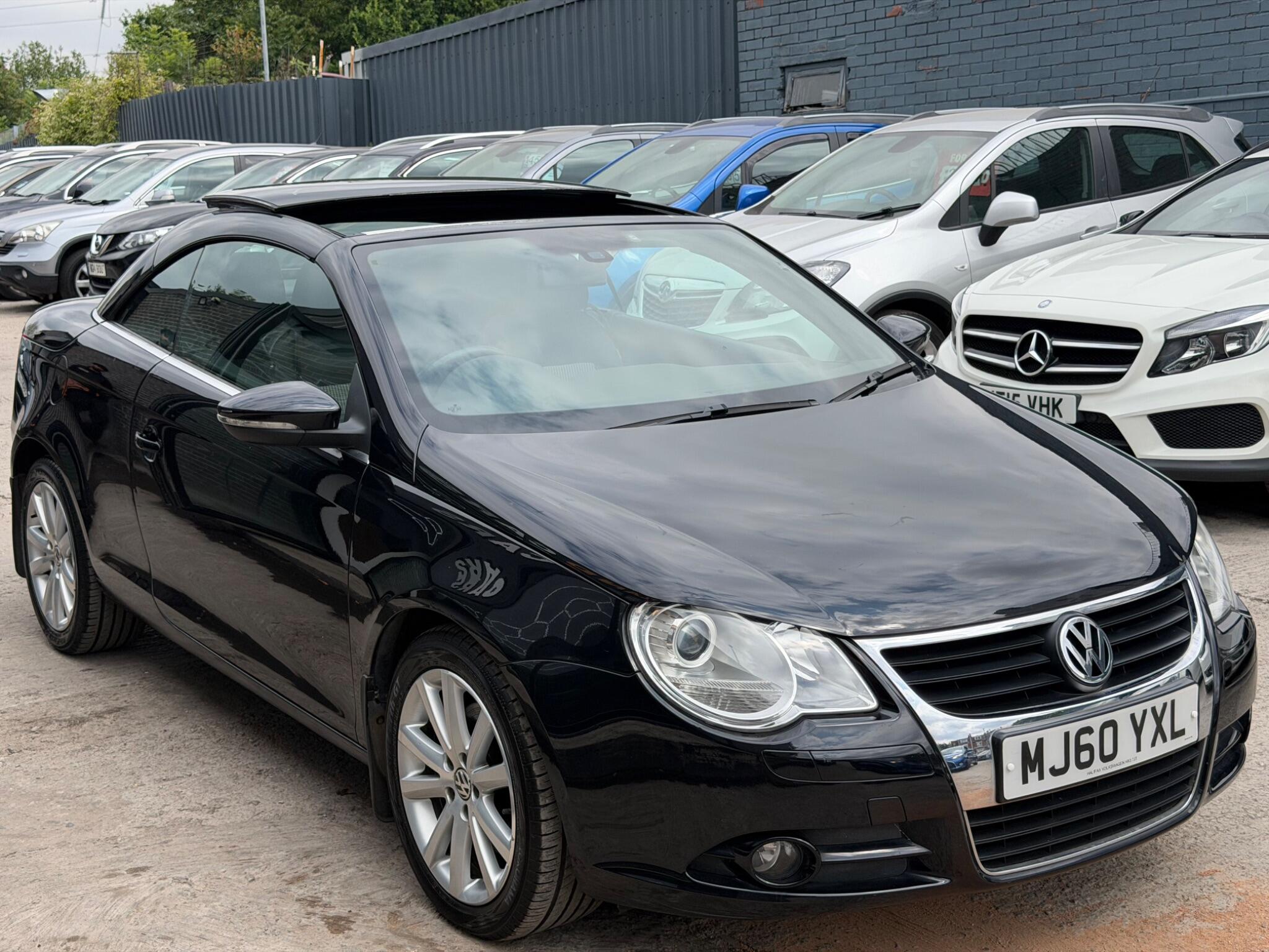 Volkswagen Eos view 3