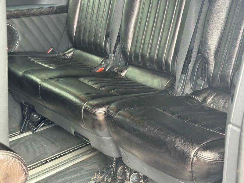Mercedes-Benz Viano view 25