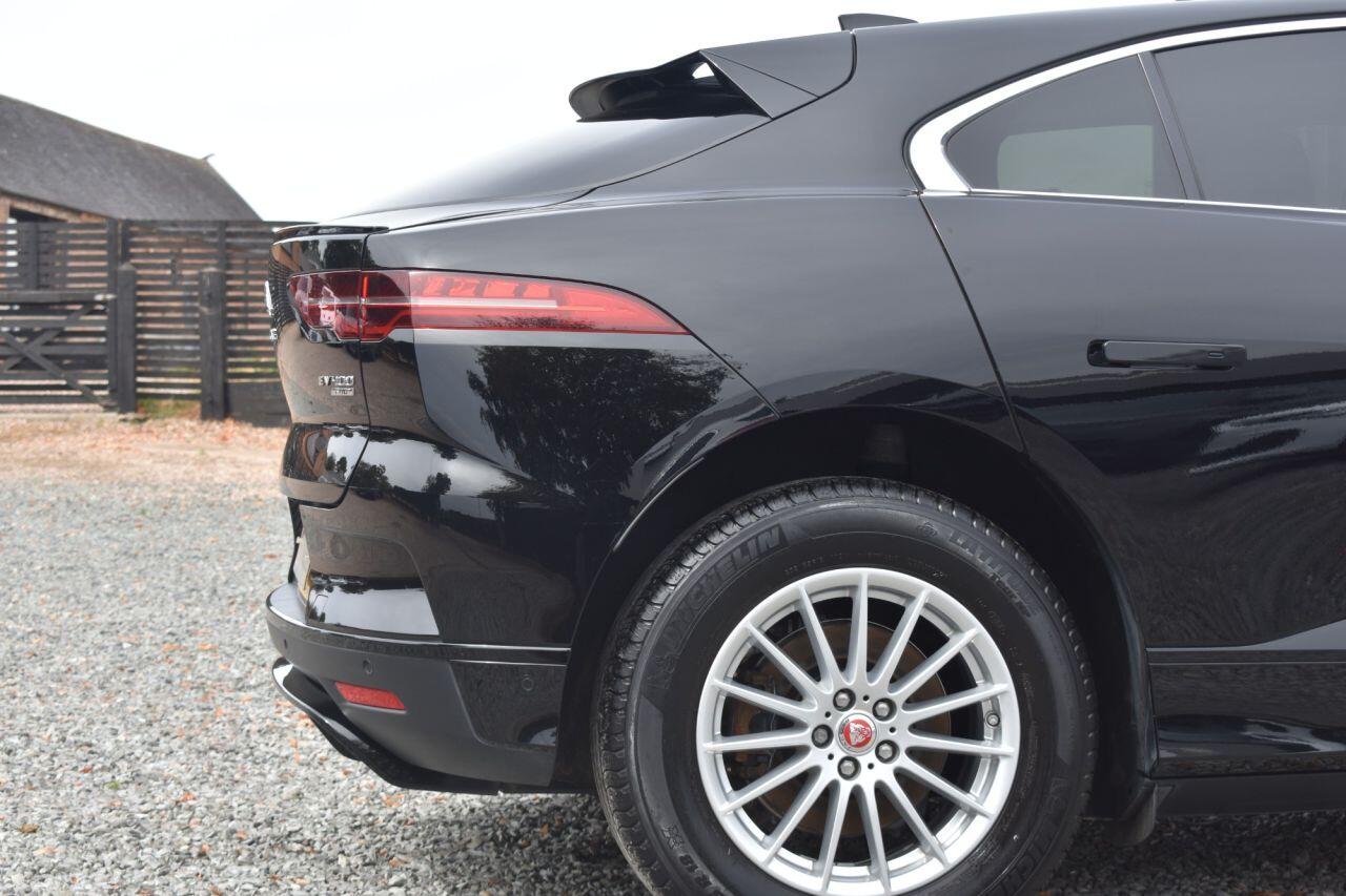 Jaguar I-Pace view 14