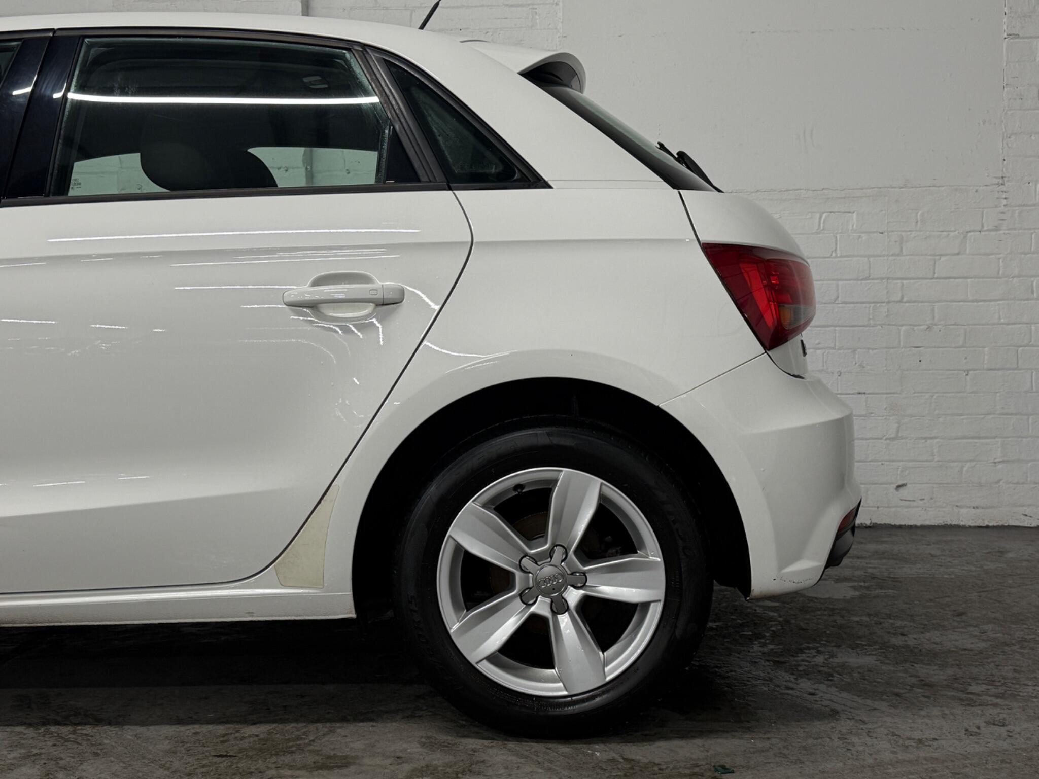 2015 Audi A1 1.6 TDI SE Sportback Euro 6 (s/s) 5dr • 106,500 miles image 13