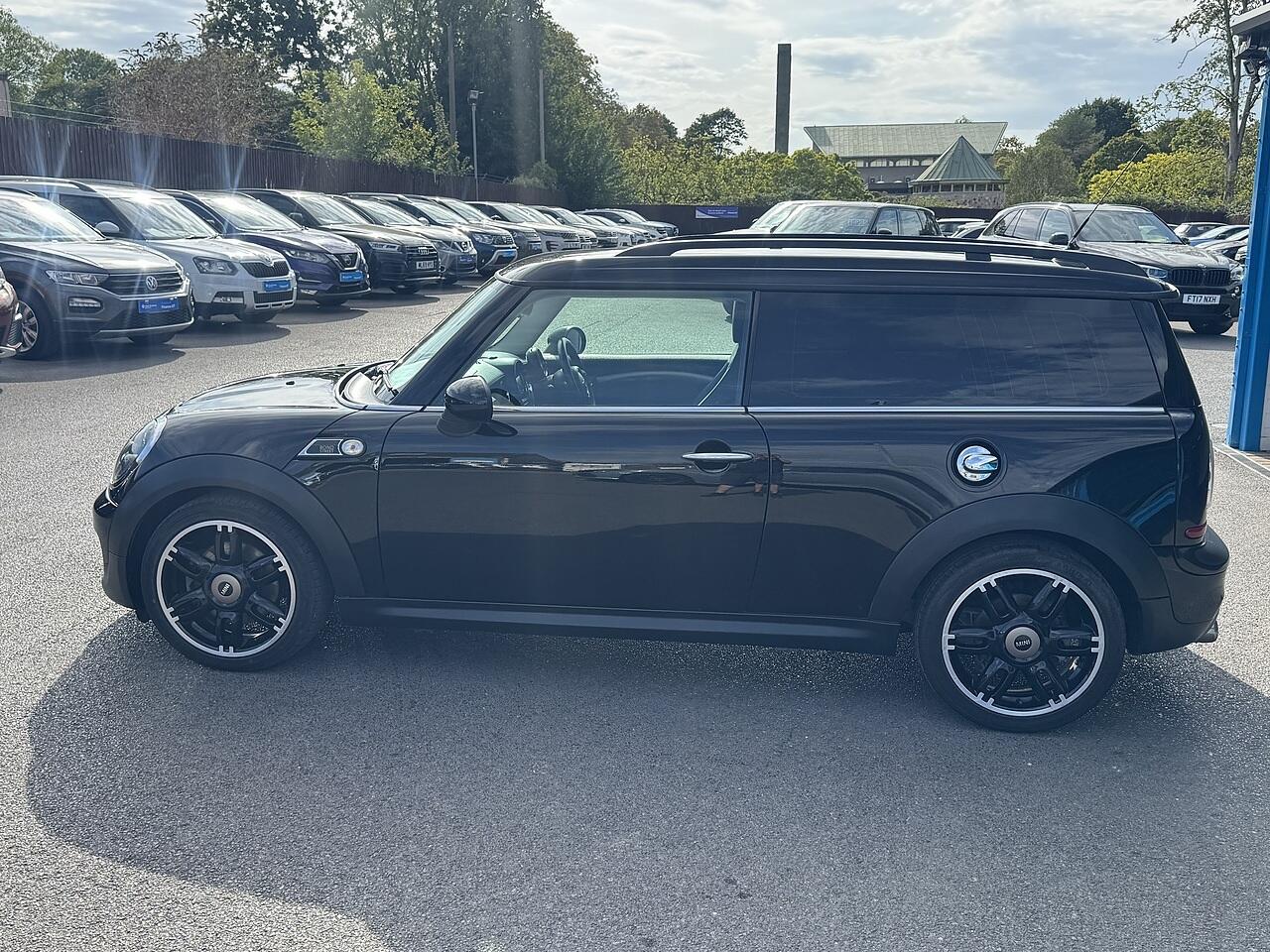 Mini Clubman view 9