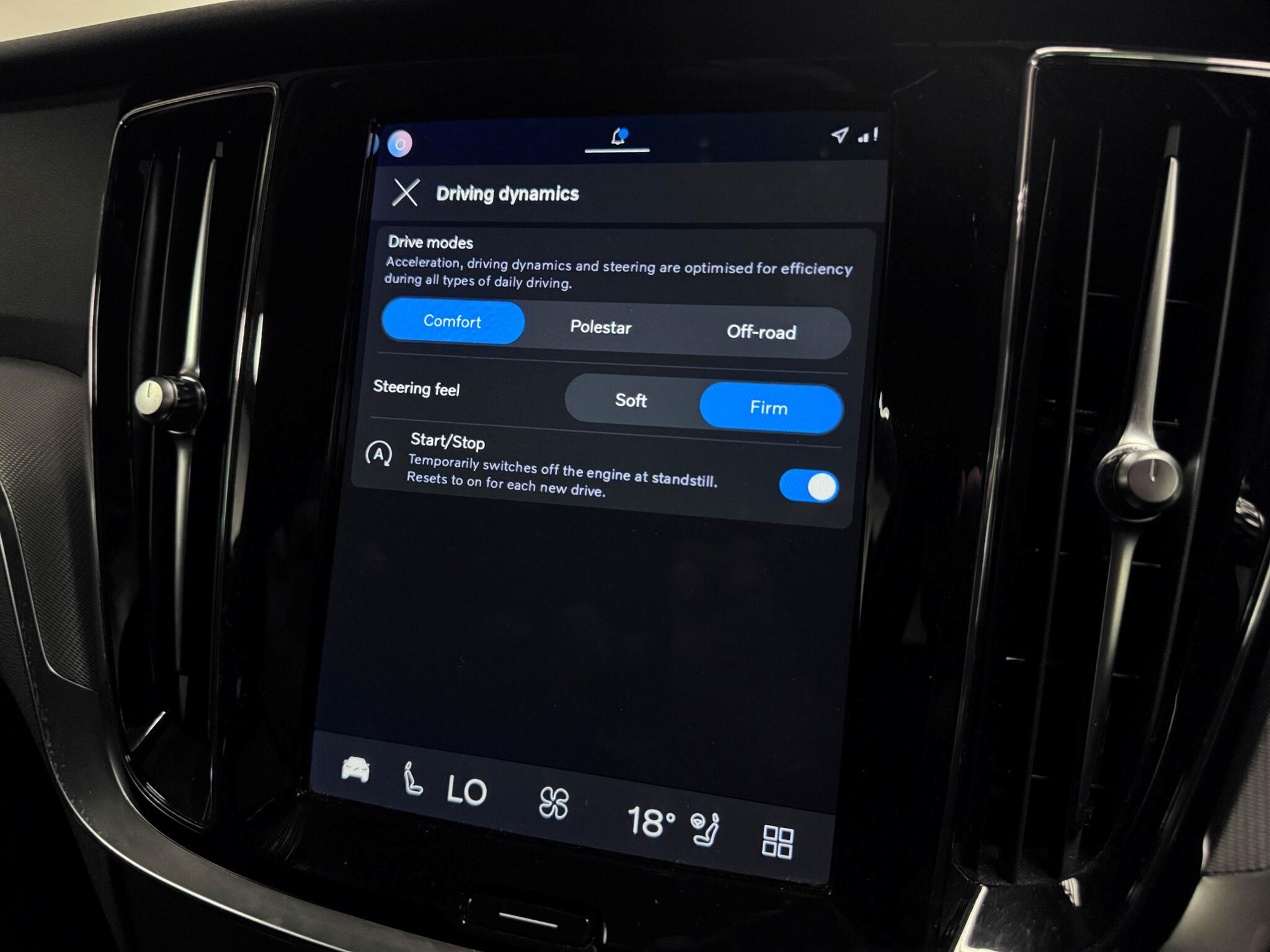 Volvo V60 Cross Country view 41