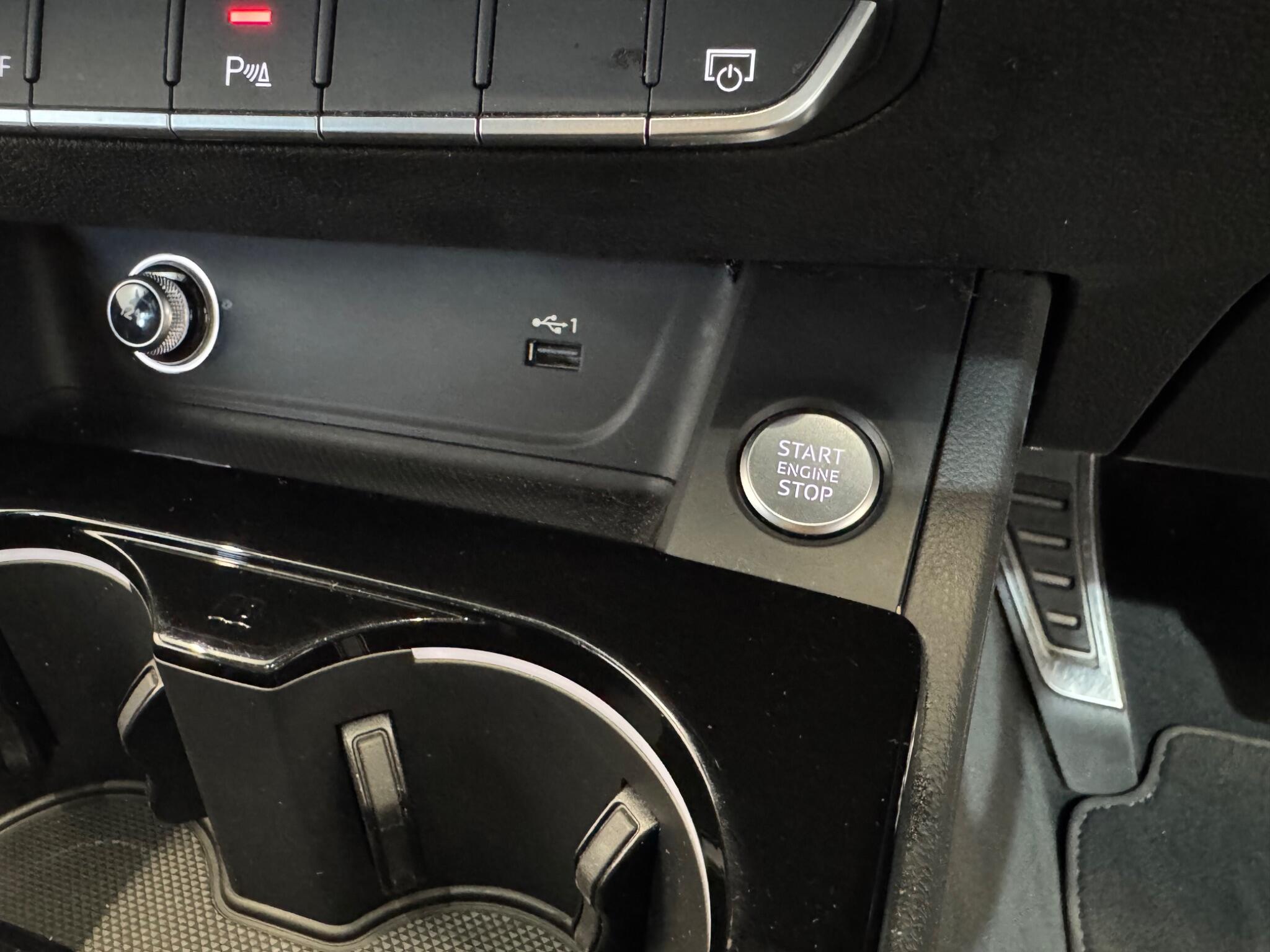 Audi A4 view 44