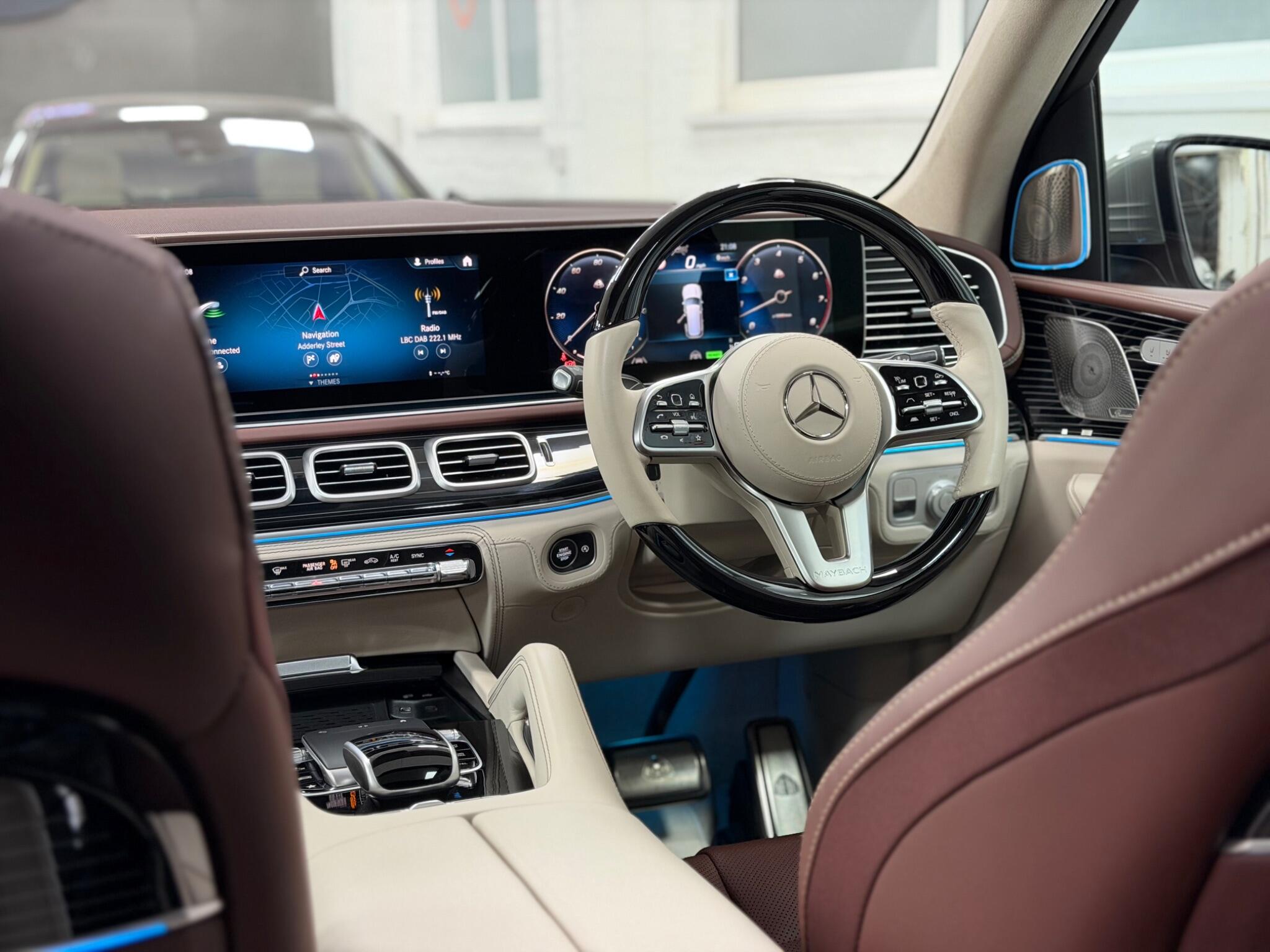 Mercedes-Benz GLS view 82