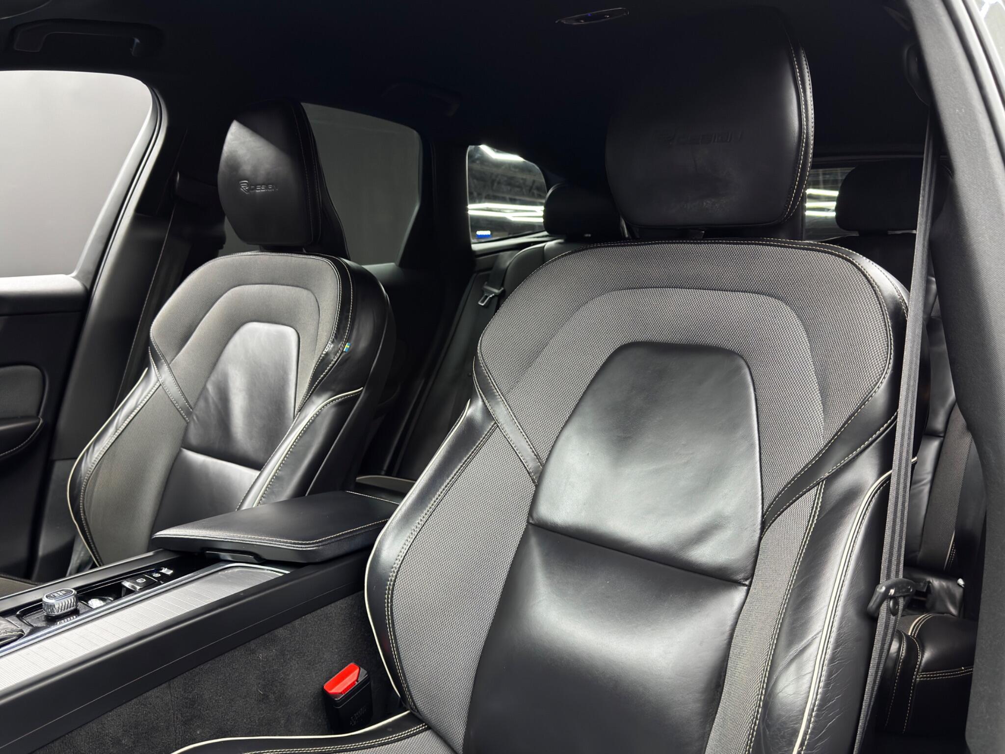 Volvo XC60 view 14