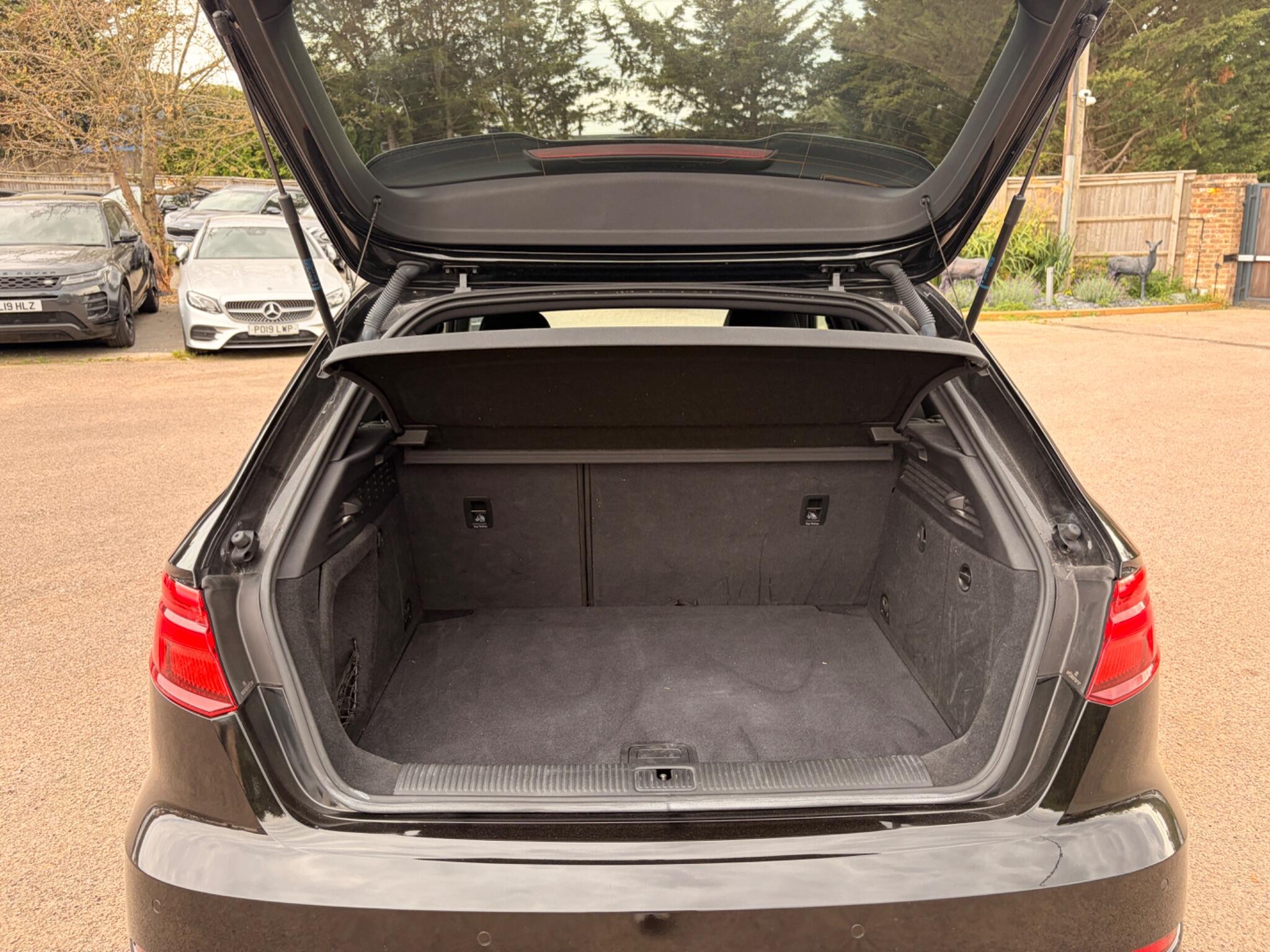 Audi S3 view 20