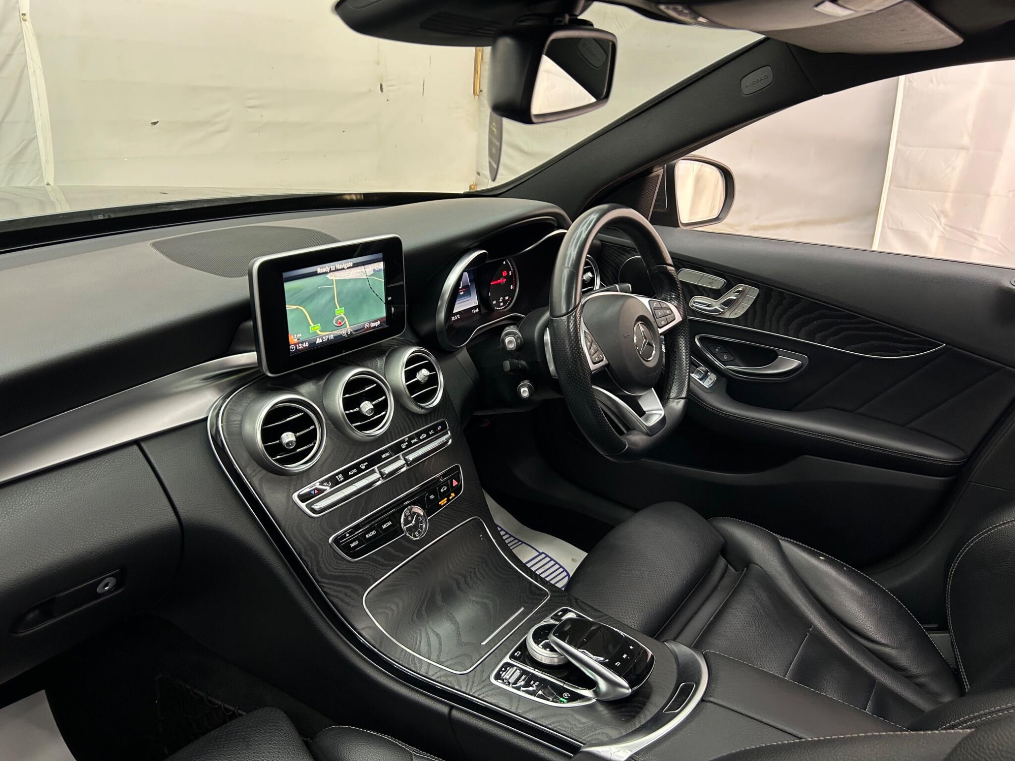 Mercedes-Benz C Class view 16