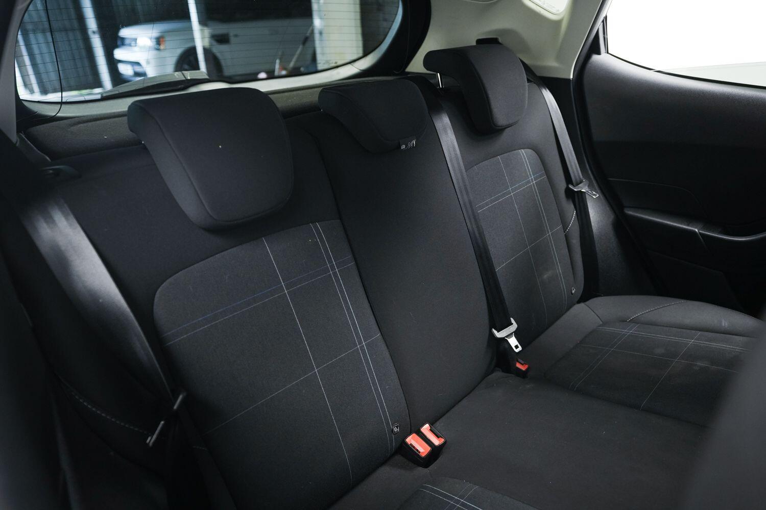 Ford Fiesta view 11