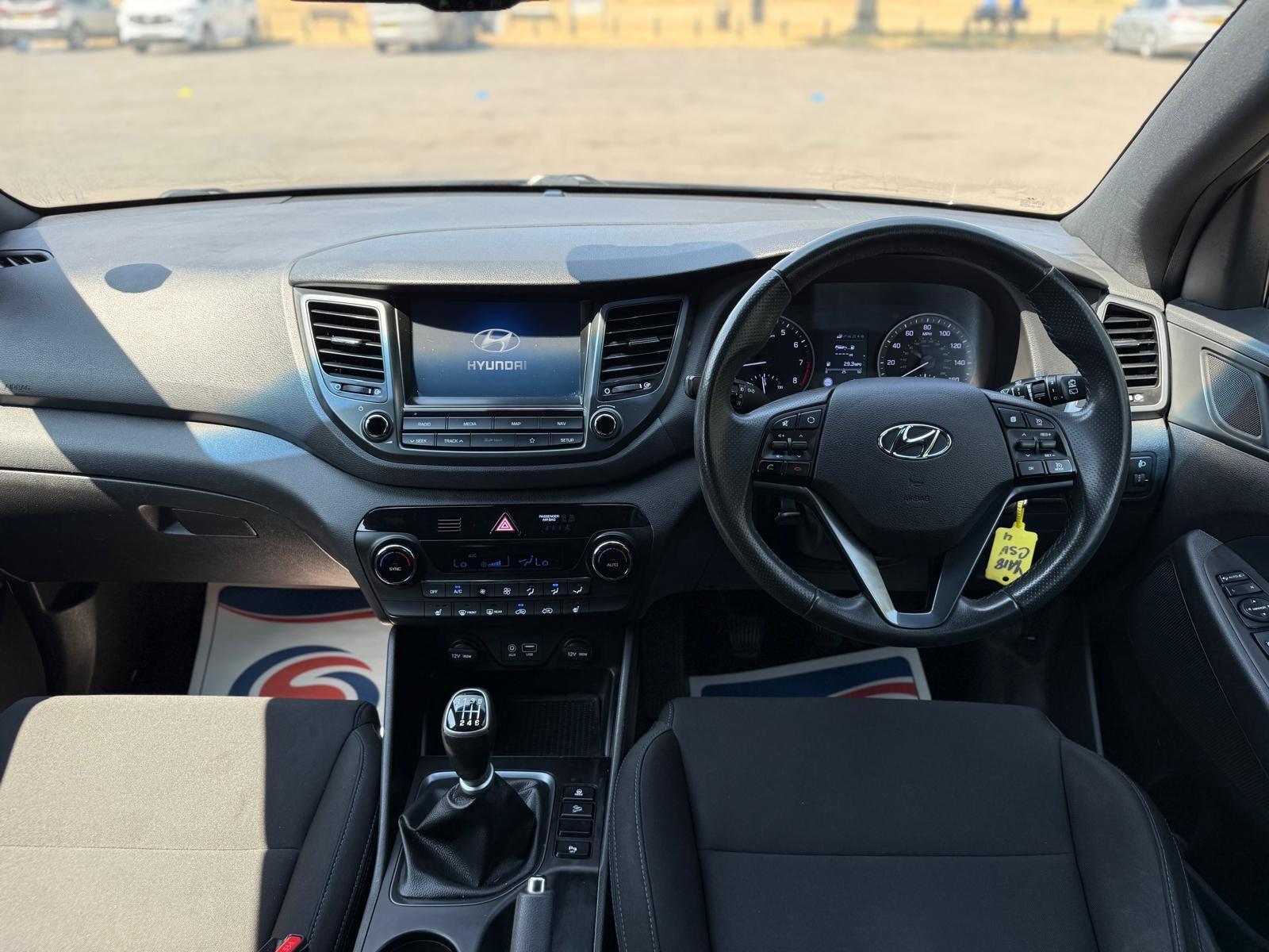 Hyundai Tucson view 22