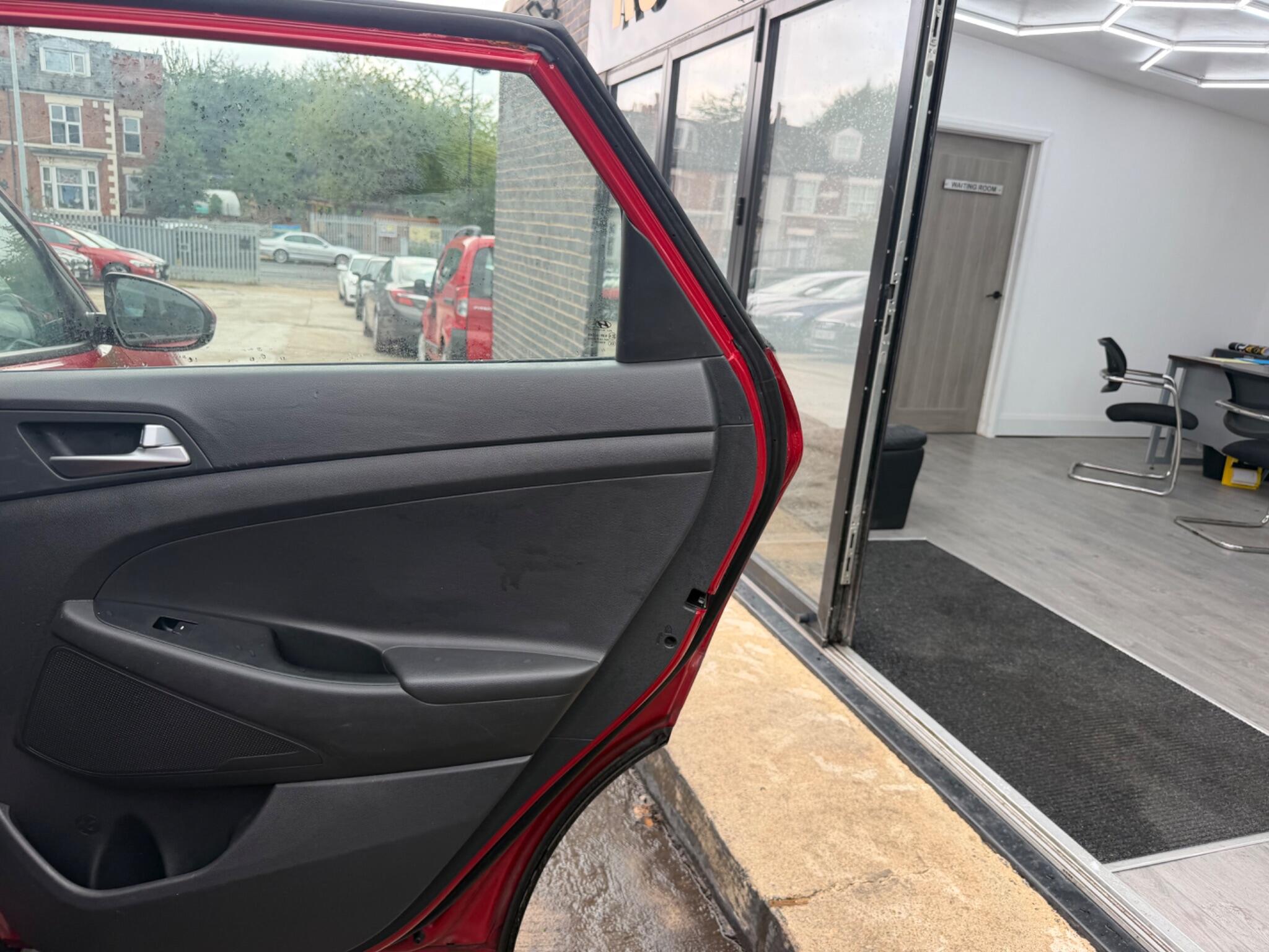 Hyundai Tucson view 19