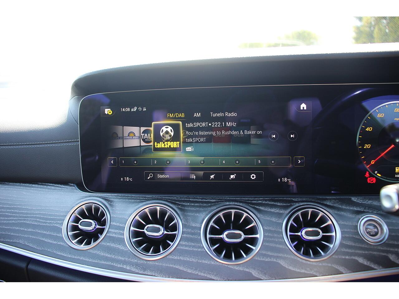 Mercedes-Benz E Class view 27