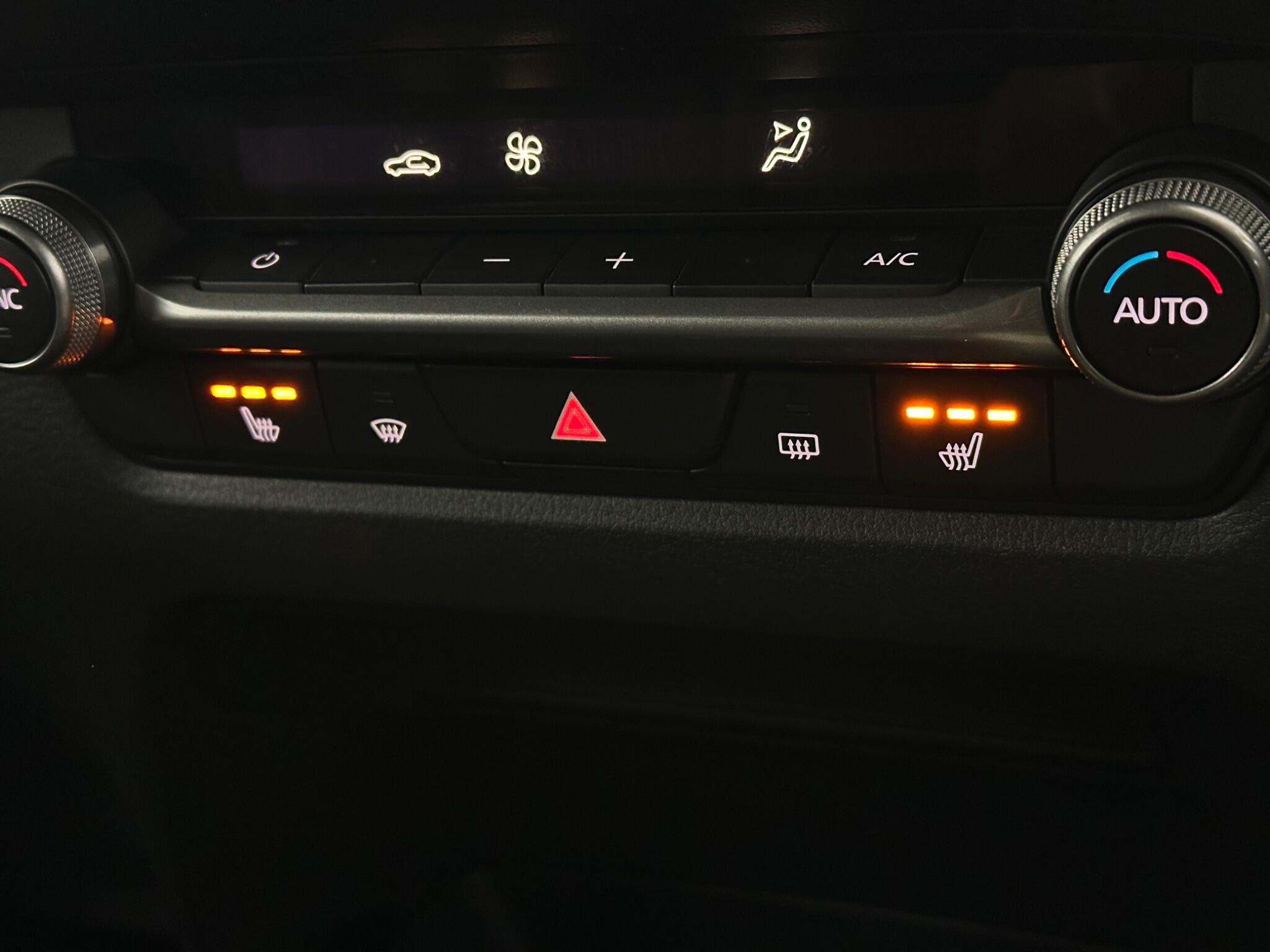 Mazda E-Skyactiv view 21