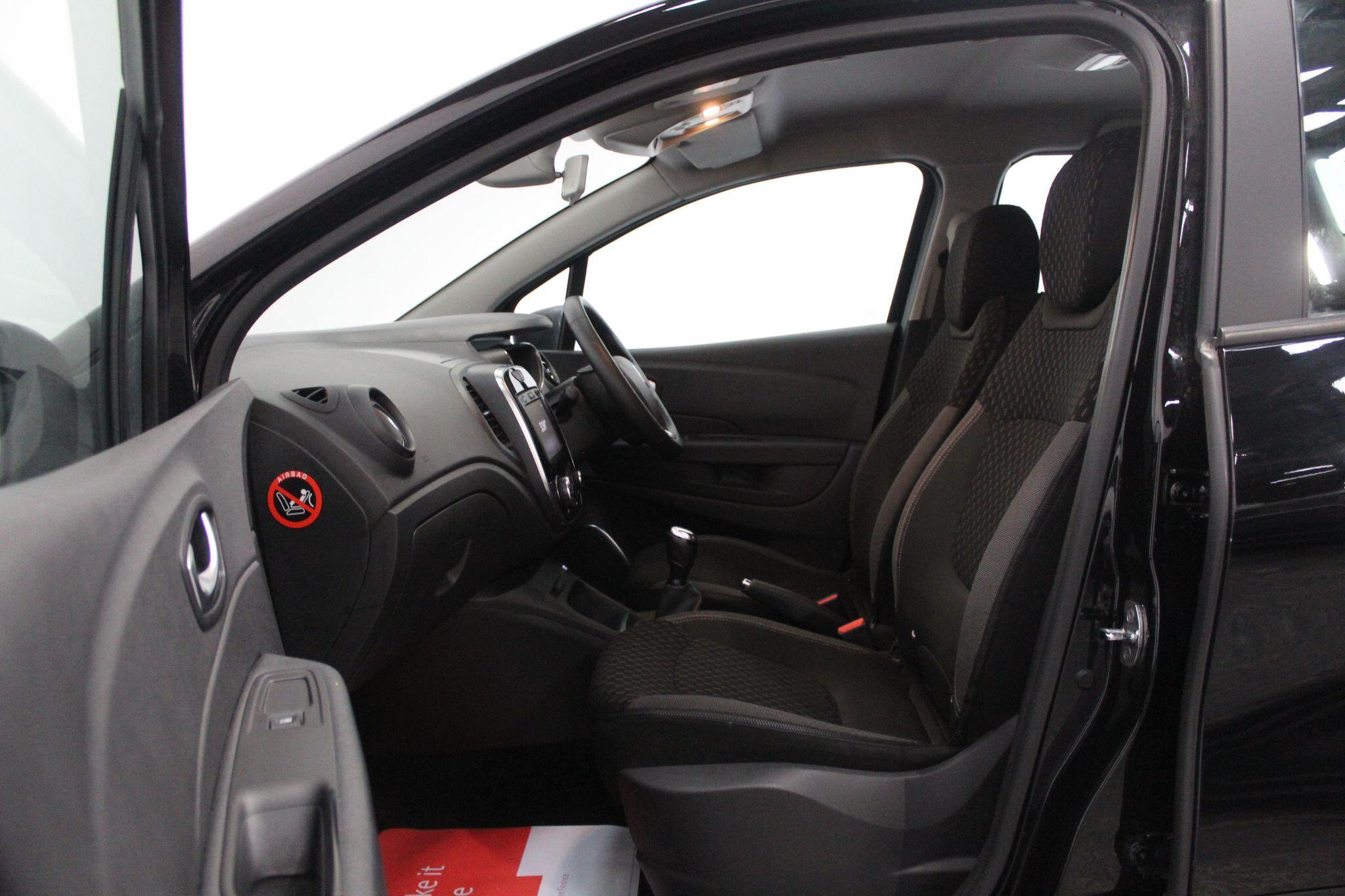 Renault Captur view 45