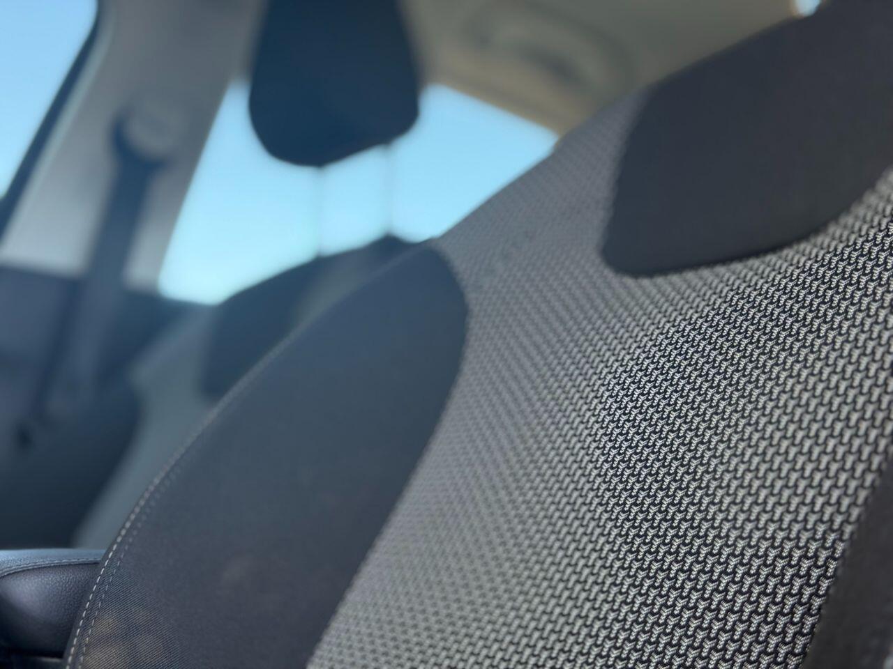 Vauxhall Grandland X view 88