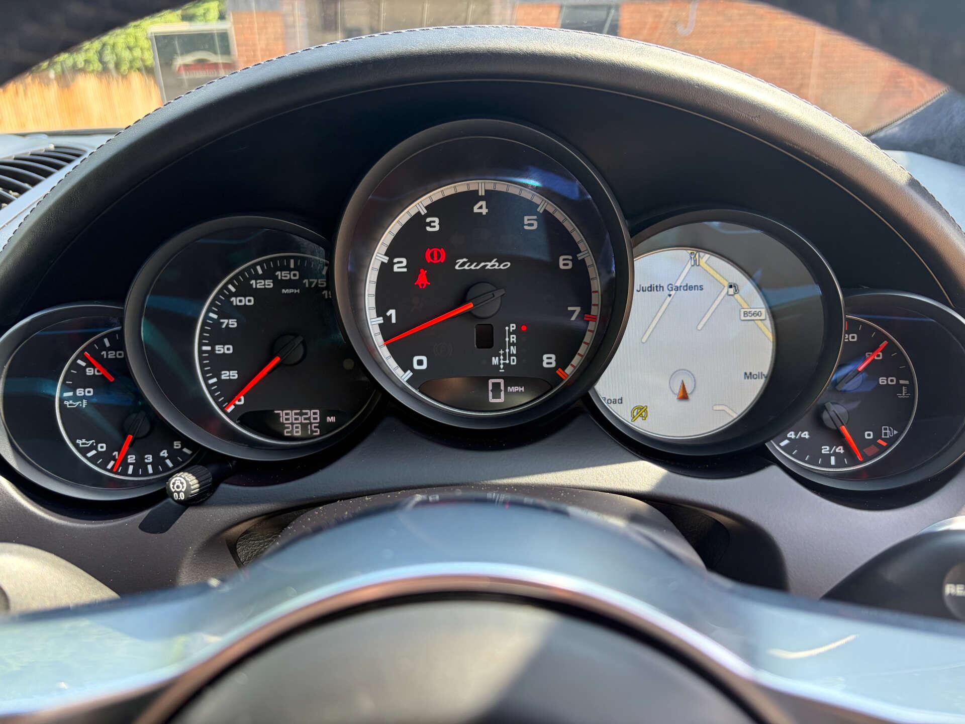 Porsche Cayenne view 51