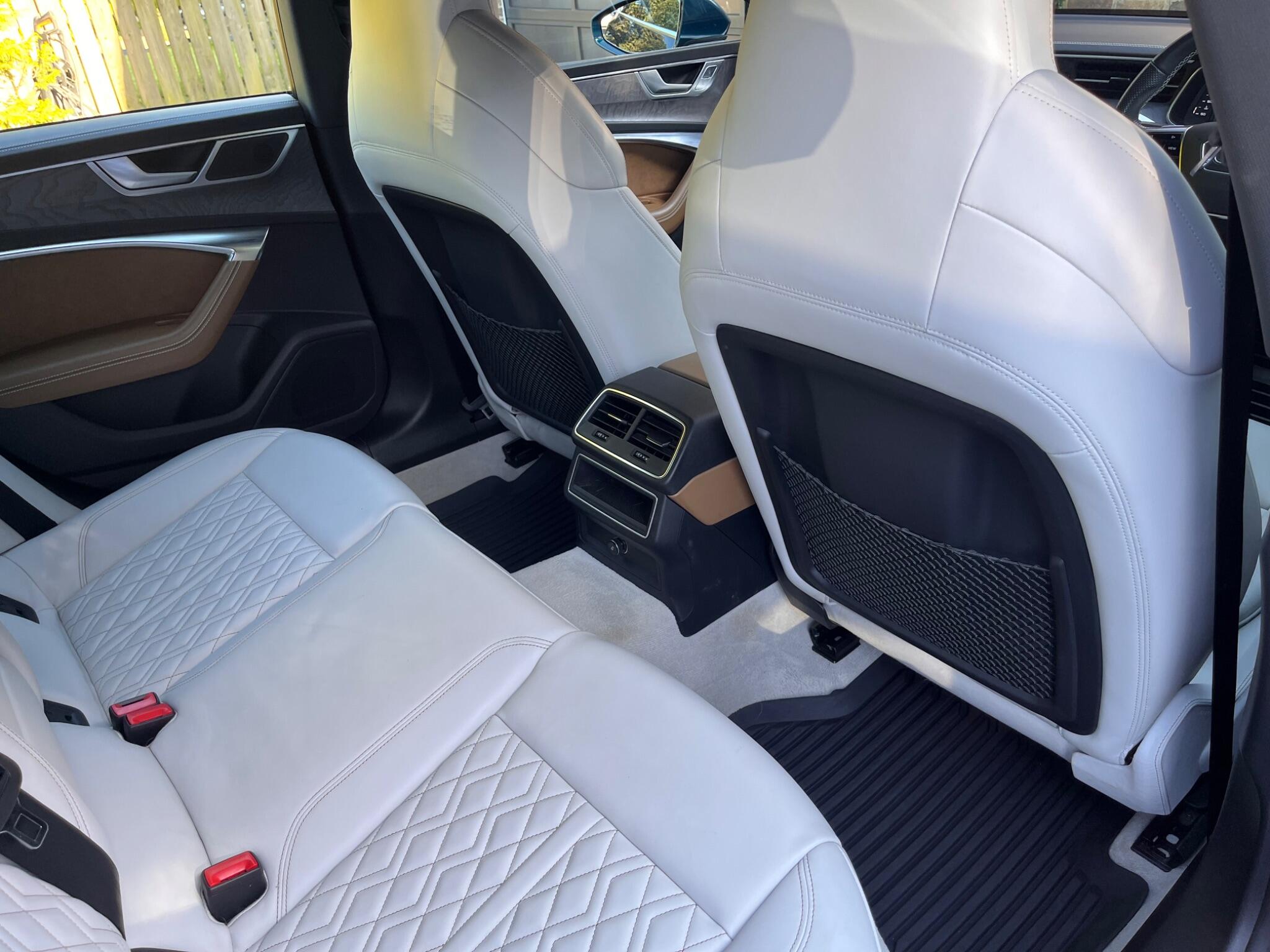 Audi A7 view 34
