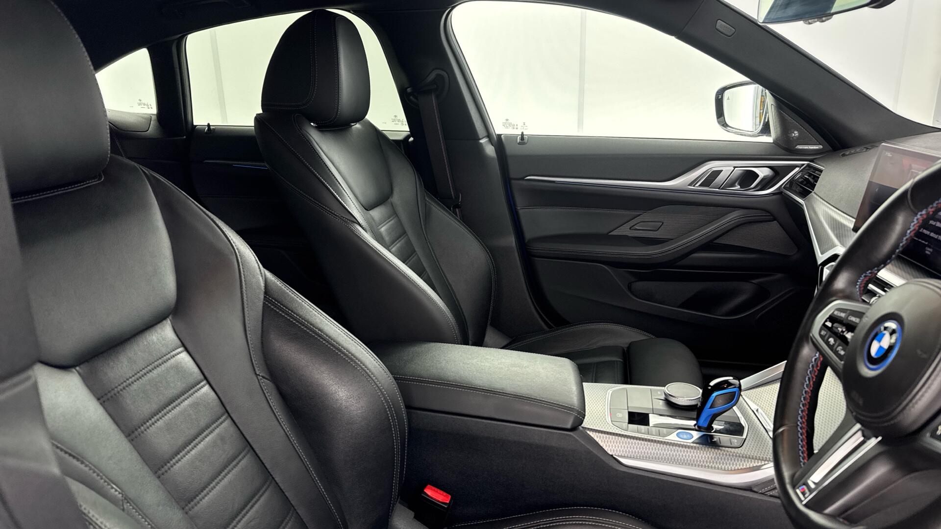 BMW I4 view 16