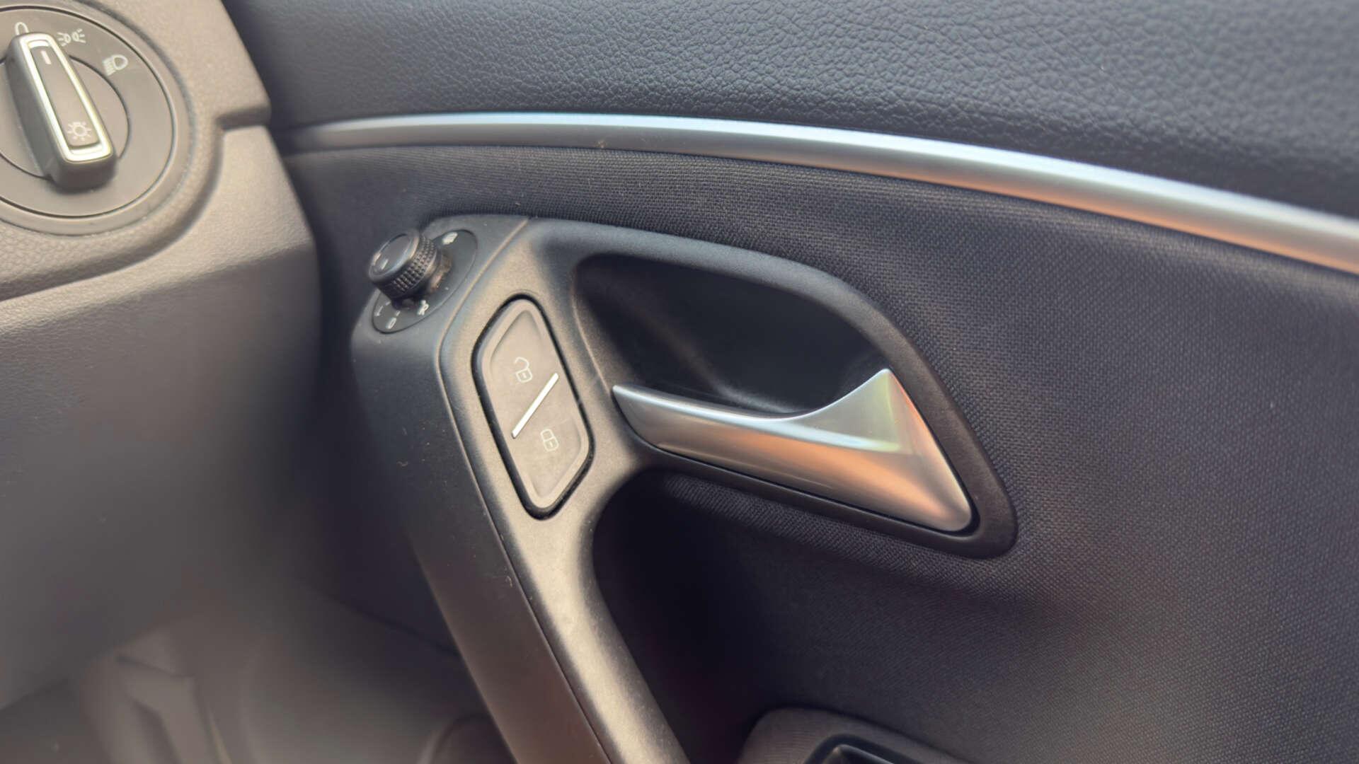 Volkswagen Polo view 19