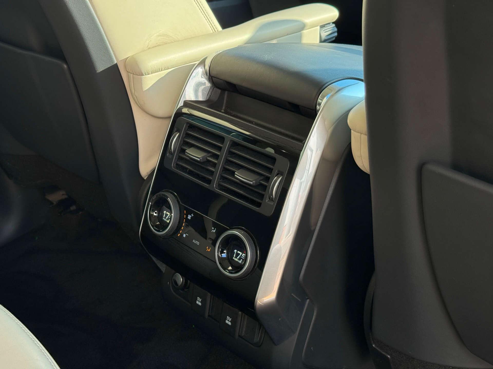 Land Rover Range Rover Sport view 29