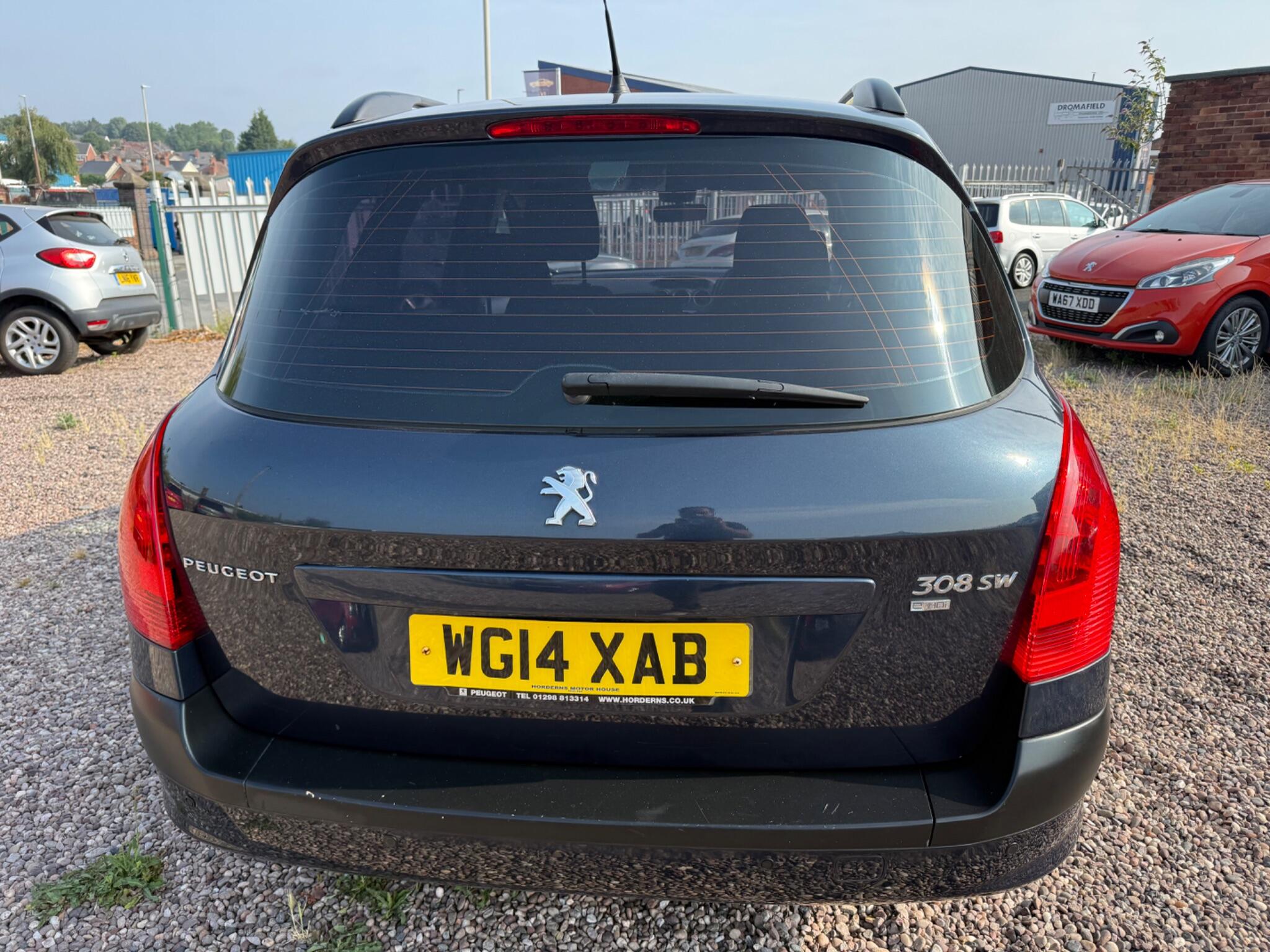 Peugeot 308 view 13