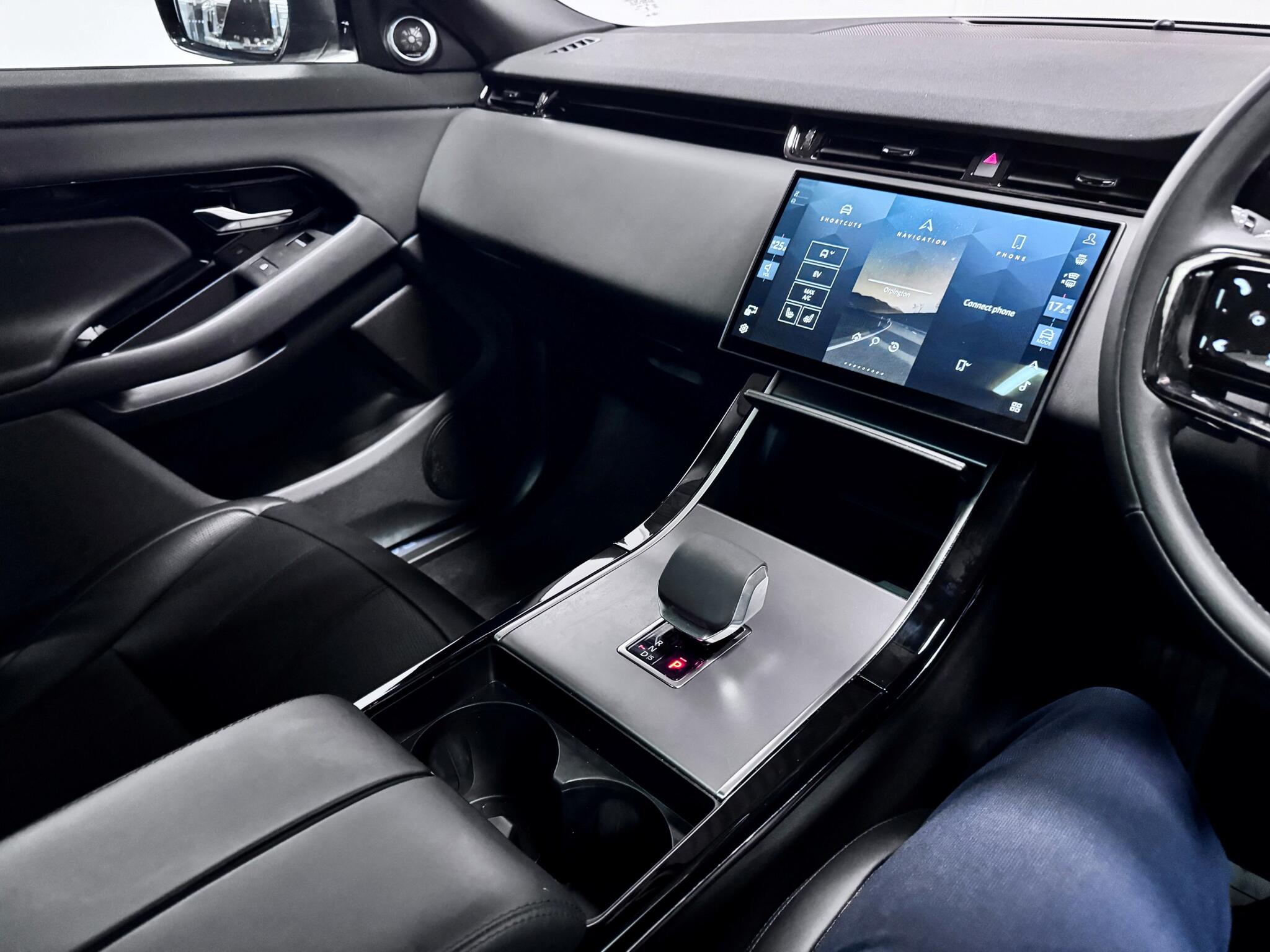 Land Rover Range Rover Evoque view 27
