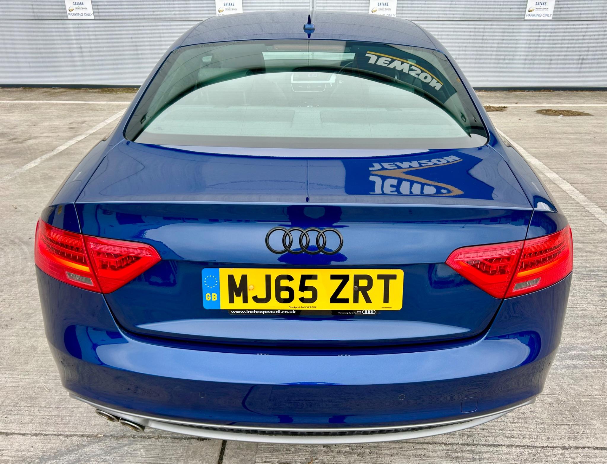 Audi A5 view 6