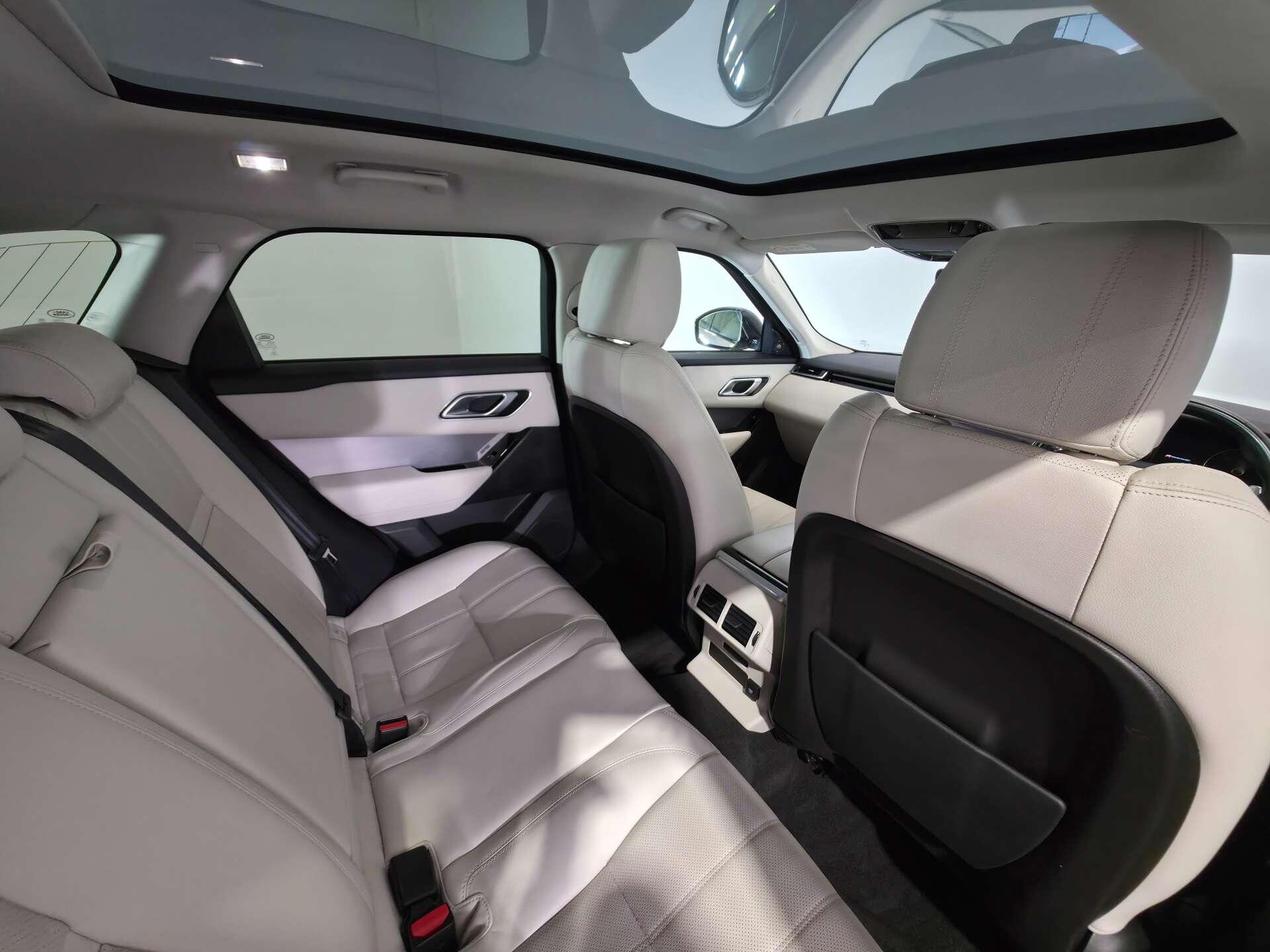 Land Rover Range Rover Velar view 10
