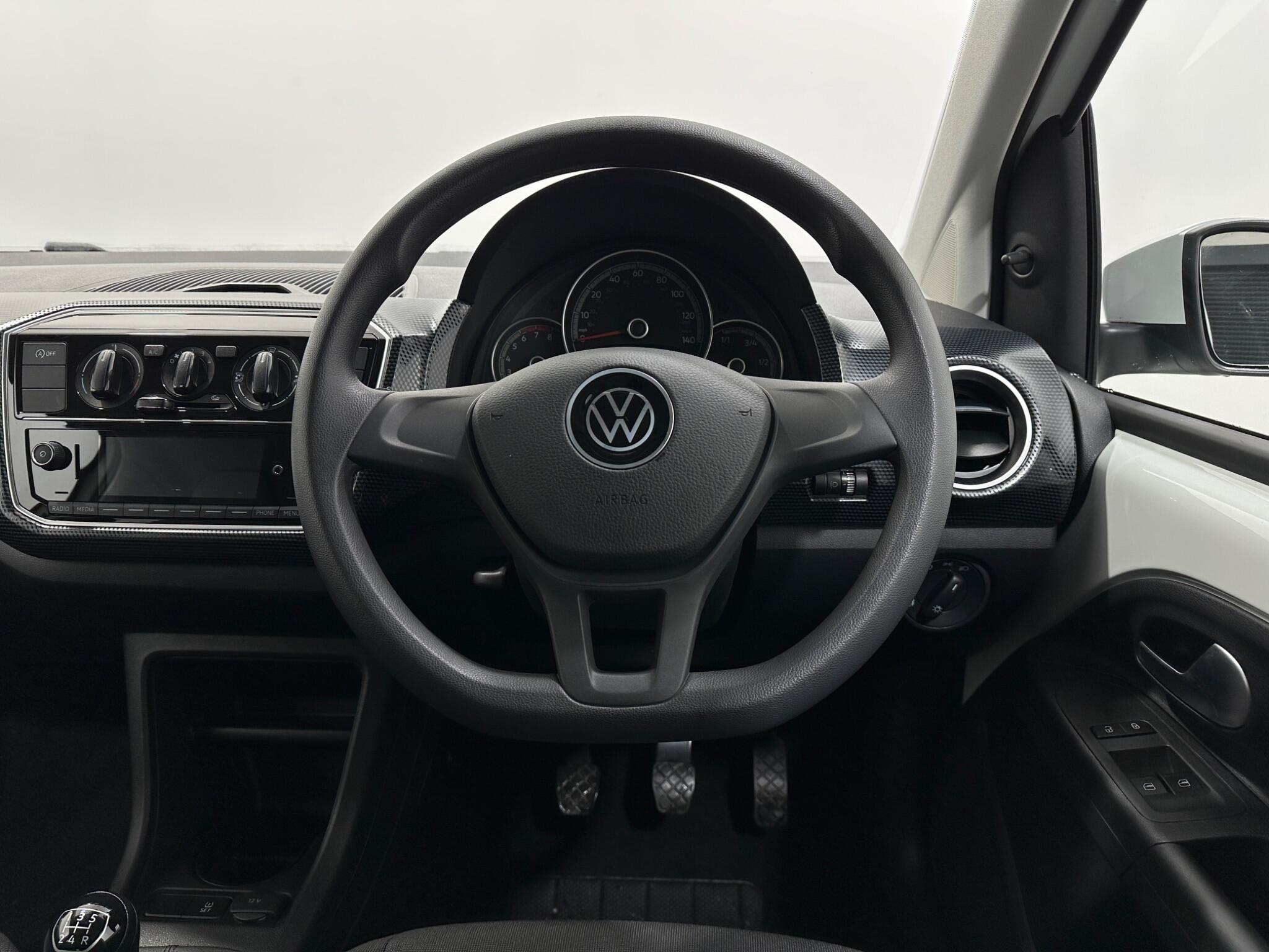 Volkswagen Up! view 13