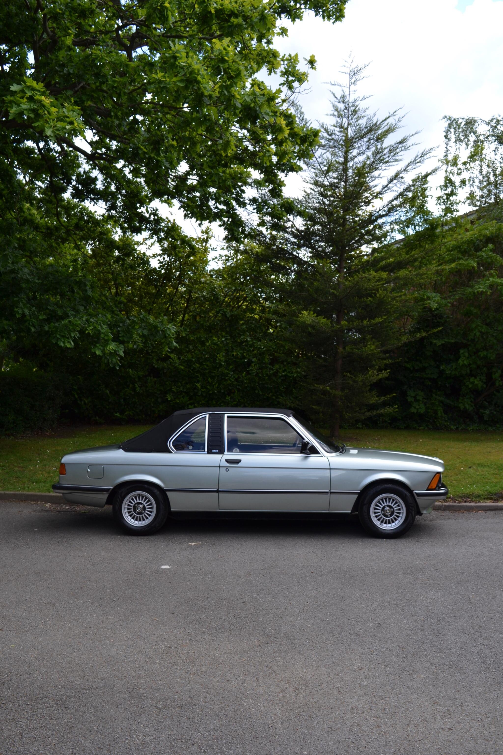 BMW 3 Series view 9