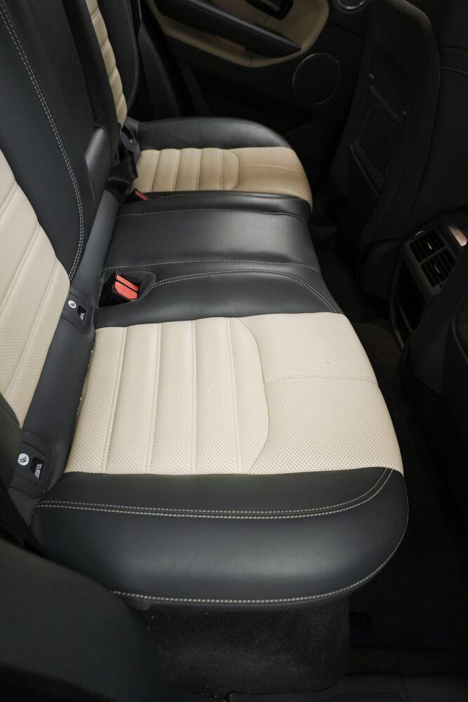 Land Rover Range Rover Evoque view 8