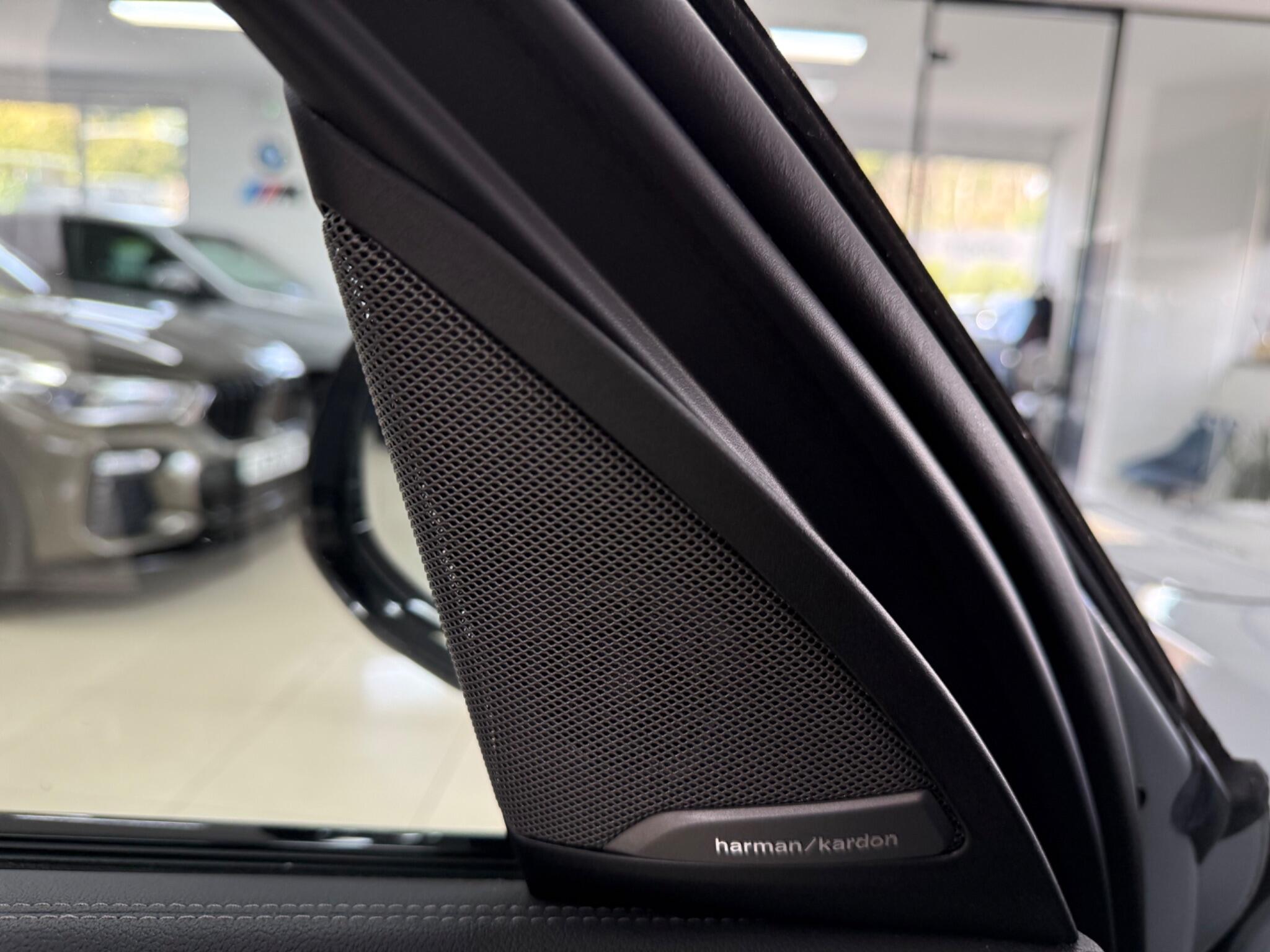 BMW X3 view 26
