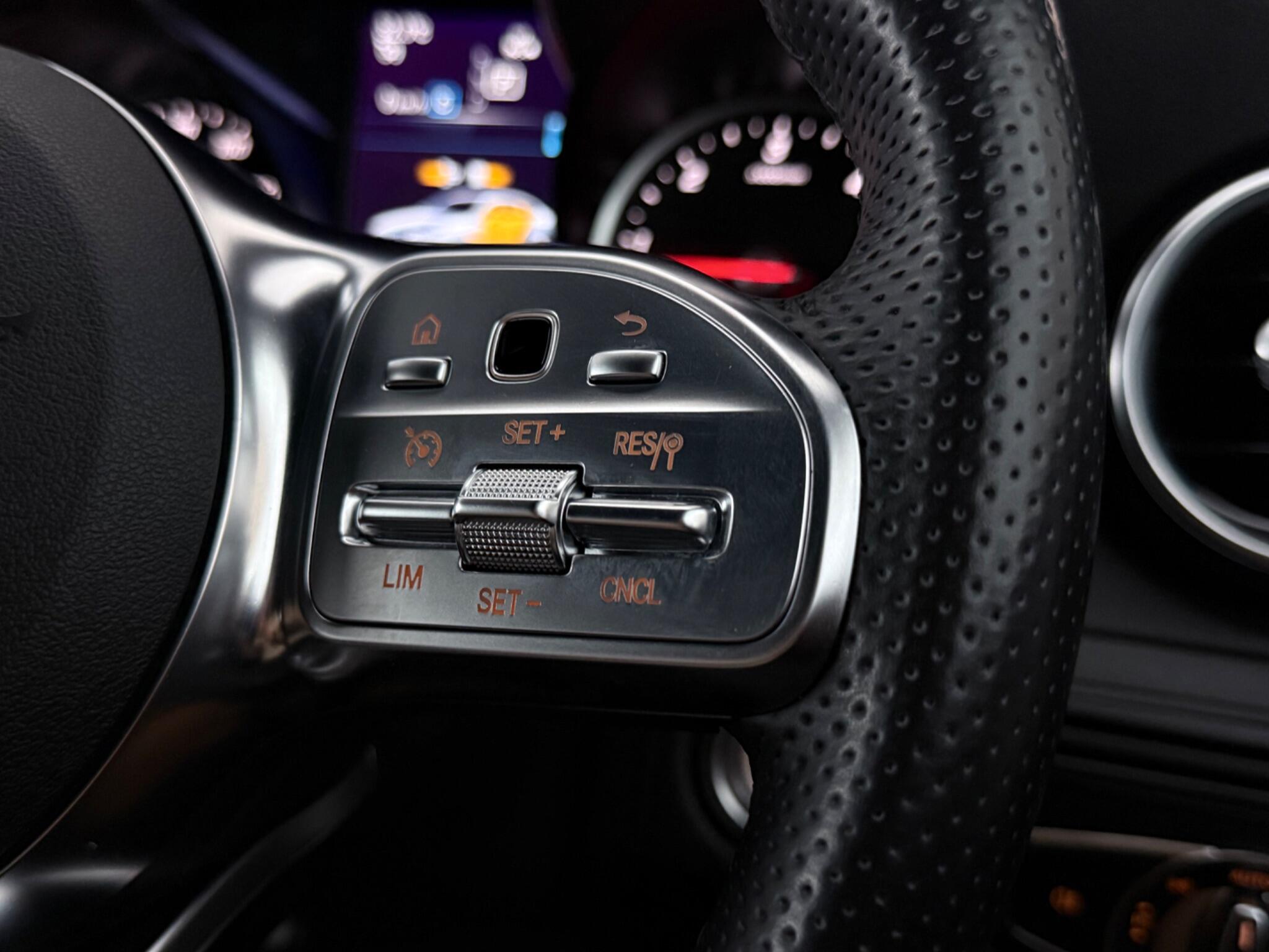 Mercedes-Benz GLC view 17