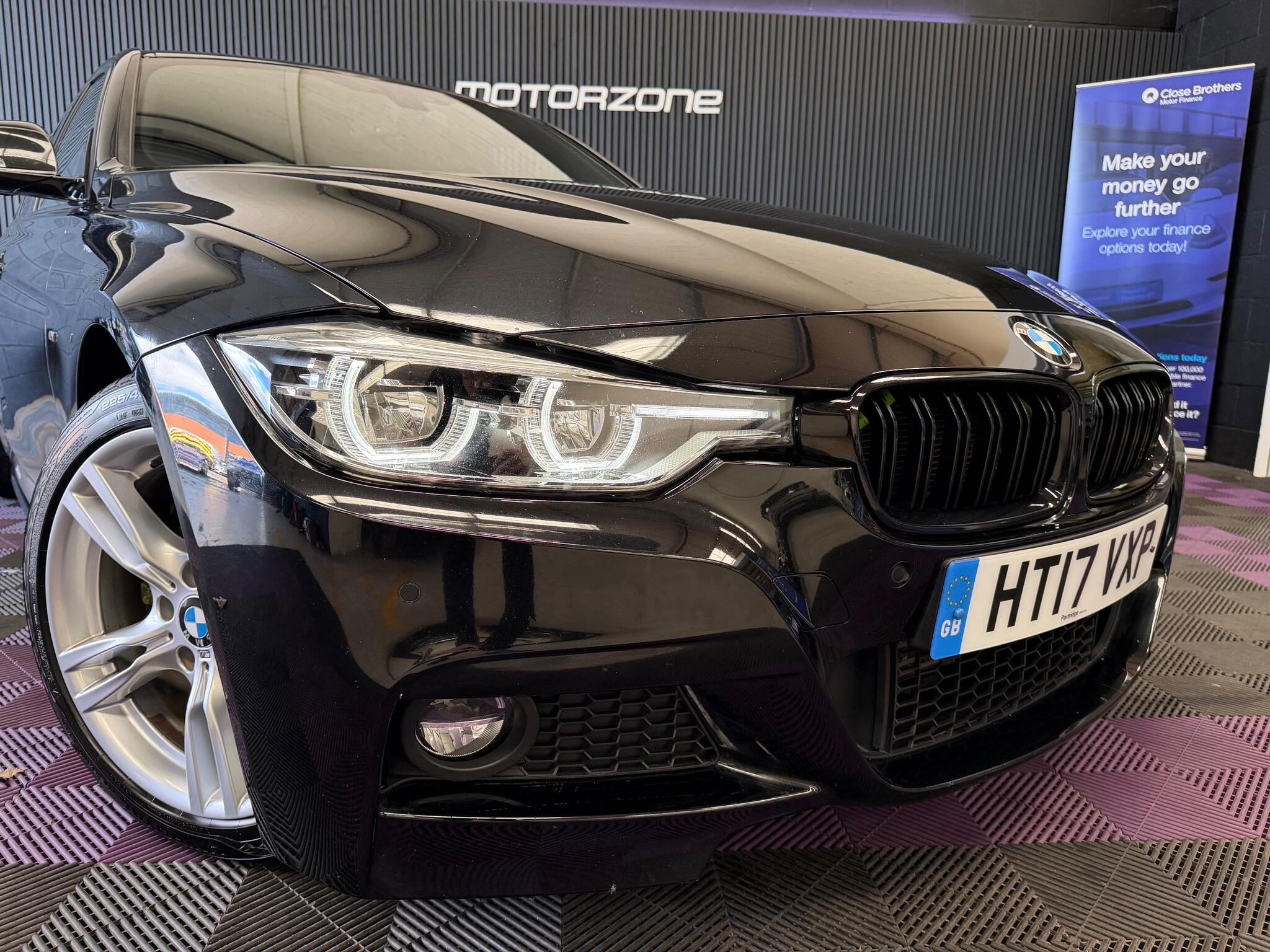BMW 3 Series view 30