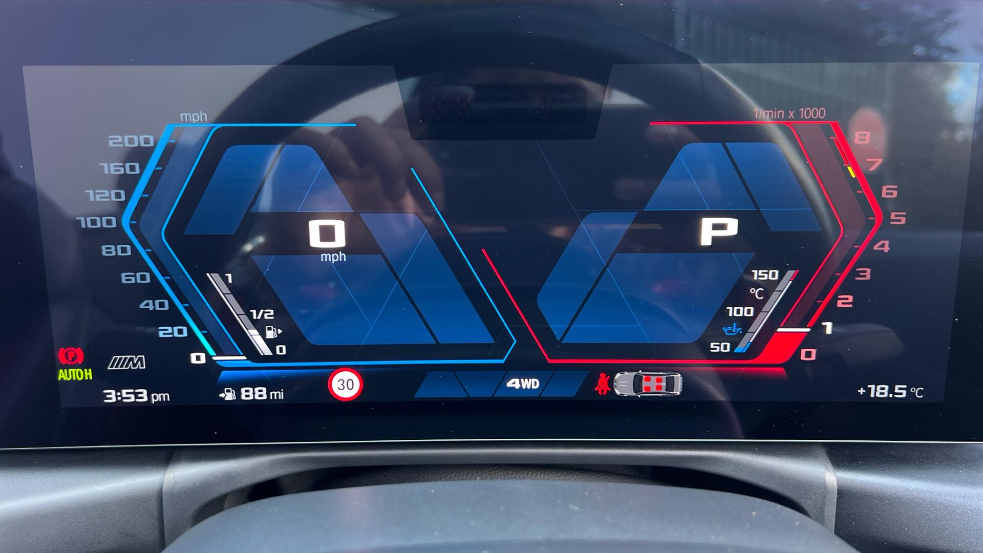 BMW M4 view 9
