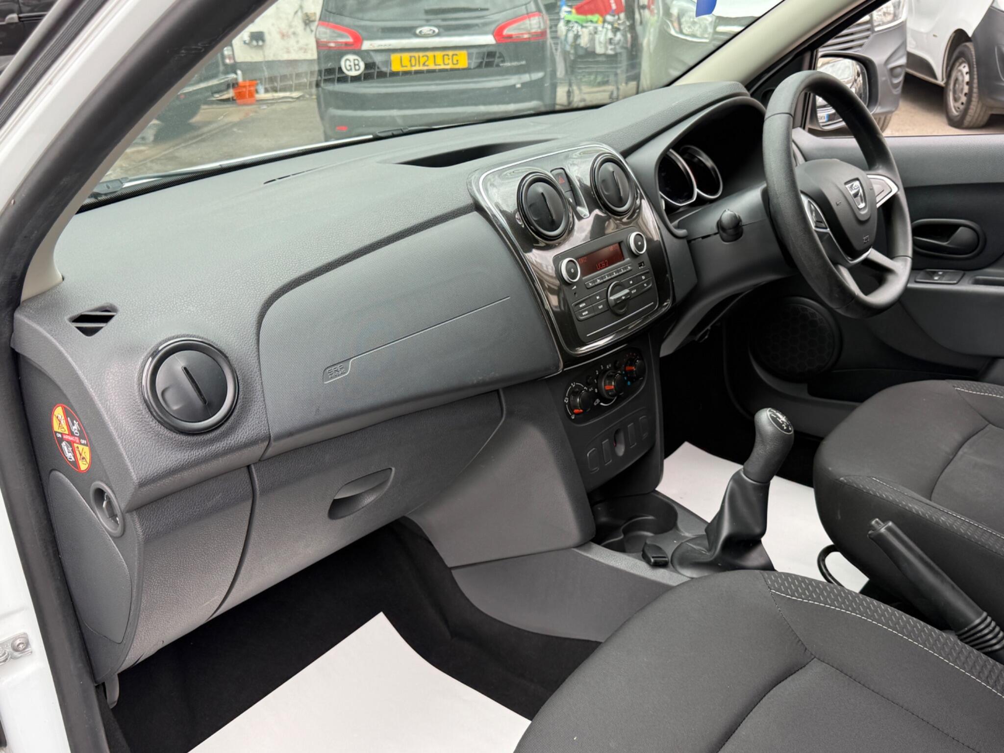Dacia Sandero - Image 51