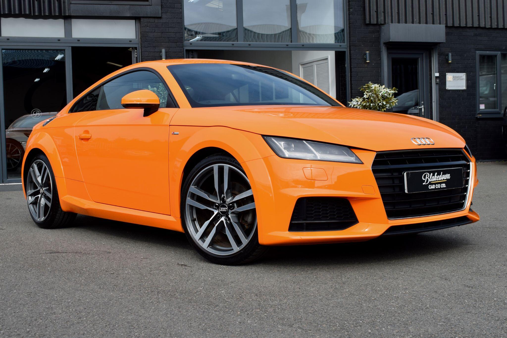 Audi TT view 3
