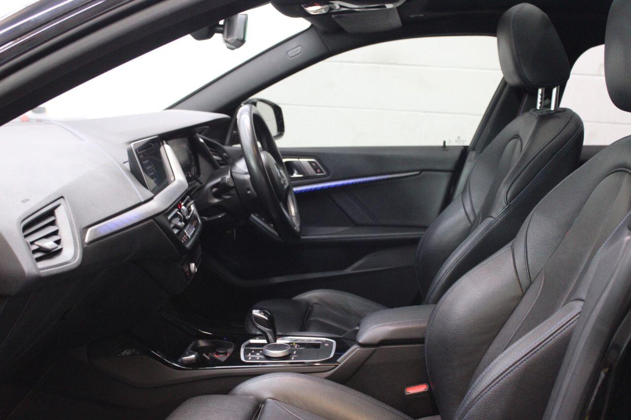 BMW 2 Series view 18
